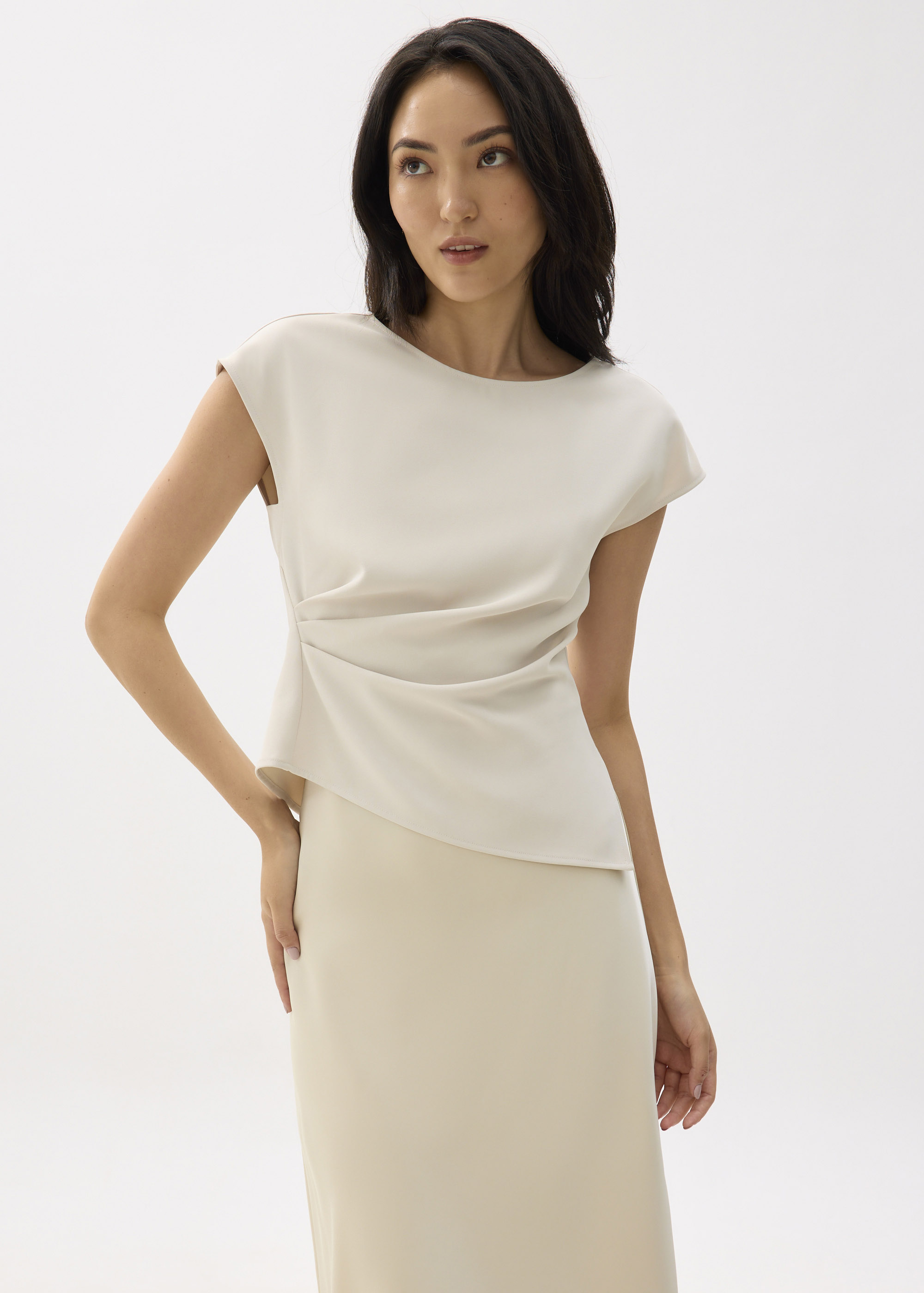 

Rhea Boat Neck Drape Blouse-042-XXS
