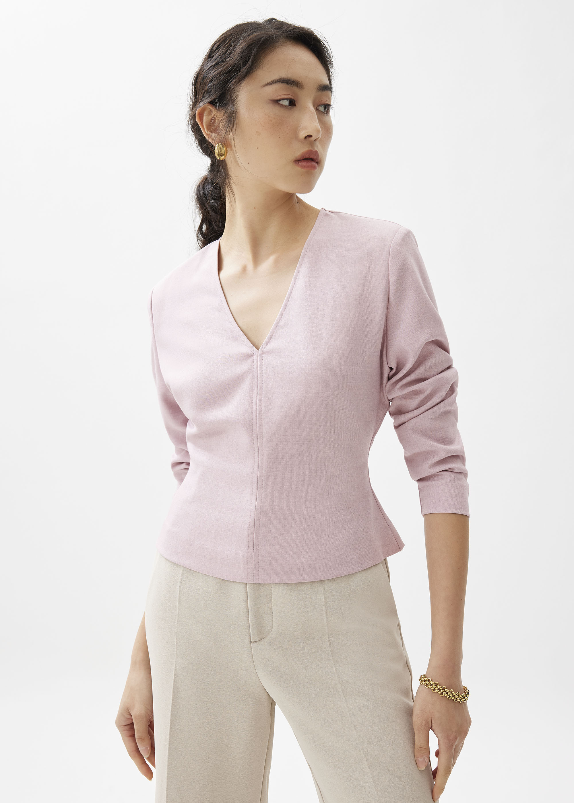 

Moon Shoulder Padded Melange V-neck Top-026-XXS