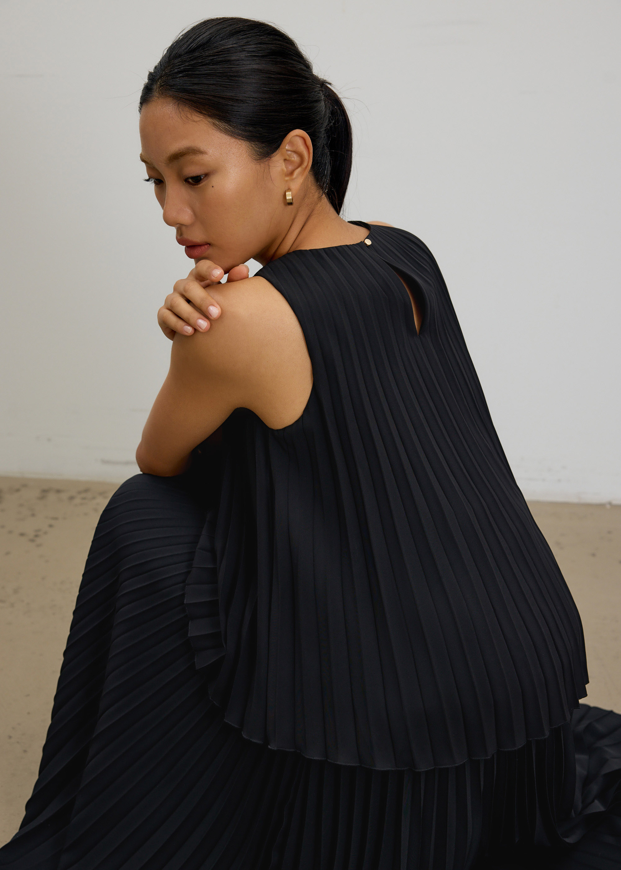 Wei Sunray Pleated Trapeze Shell Top-014-XS