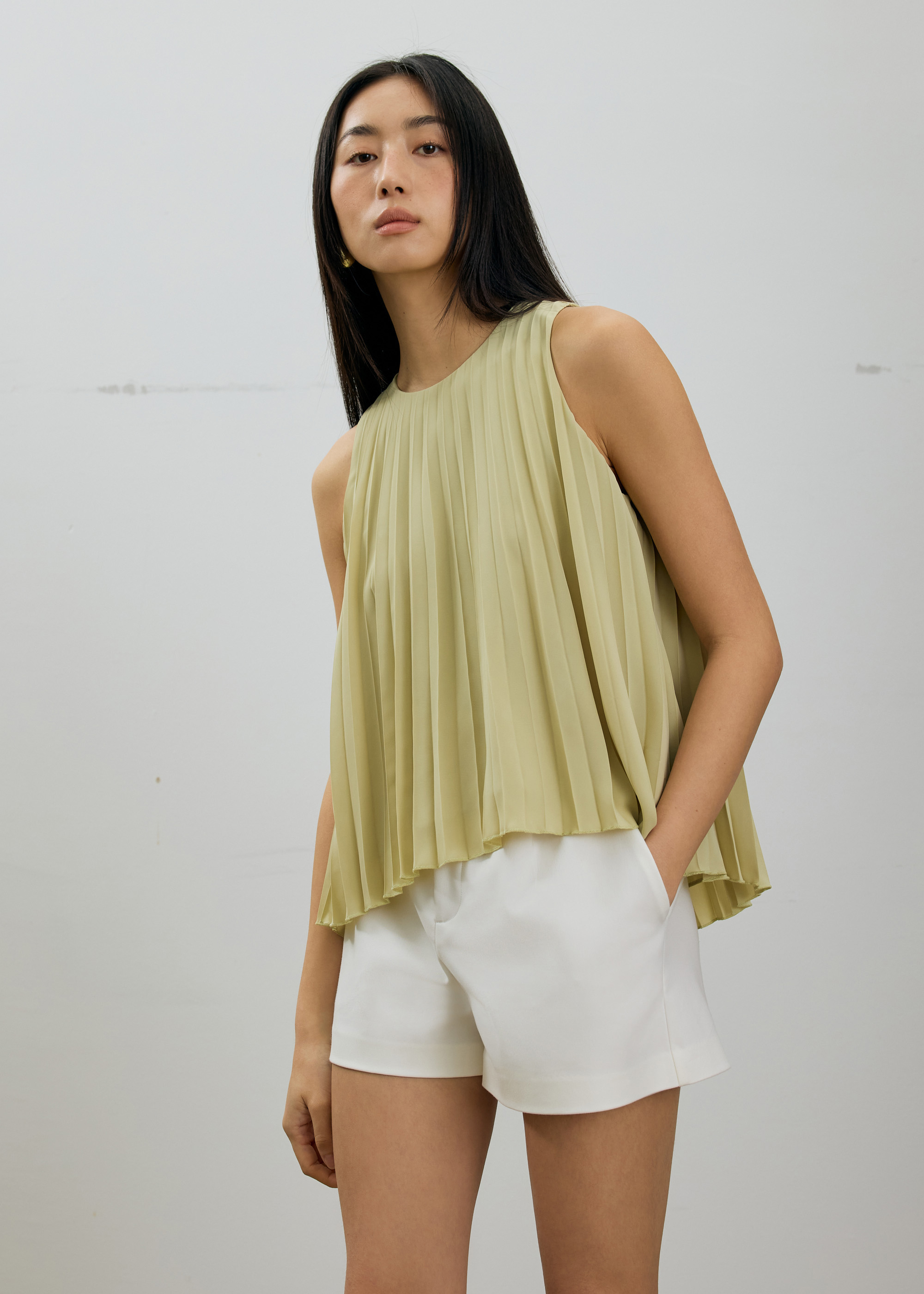 

Wei Sunray Pleated Trapeze Shell Top-049-XS