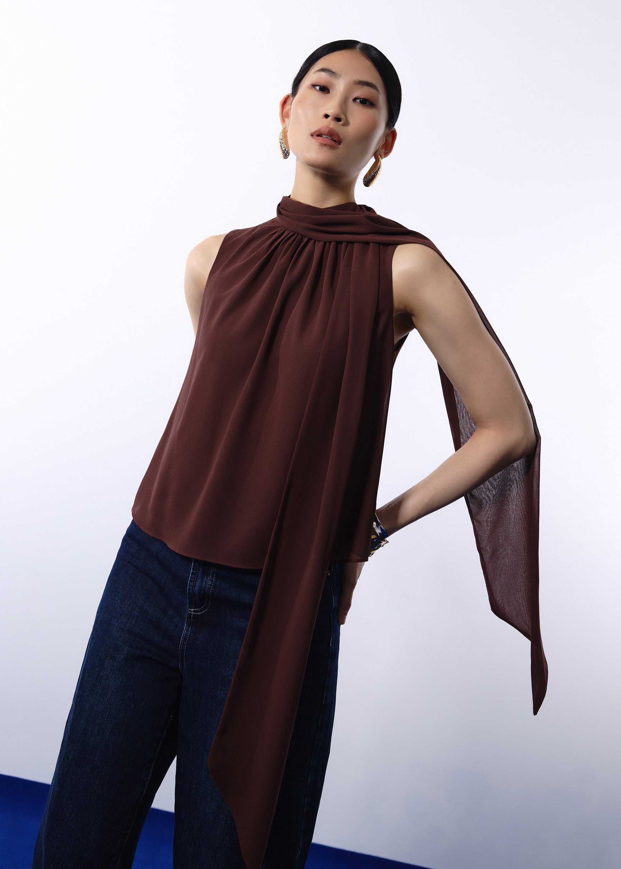 

Nabi Multi-way Mock Neck Shell Top Love, Bonito