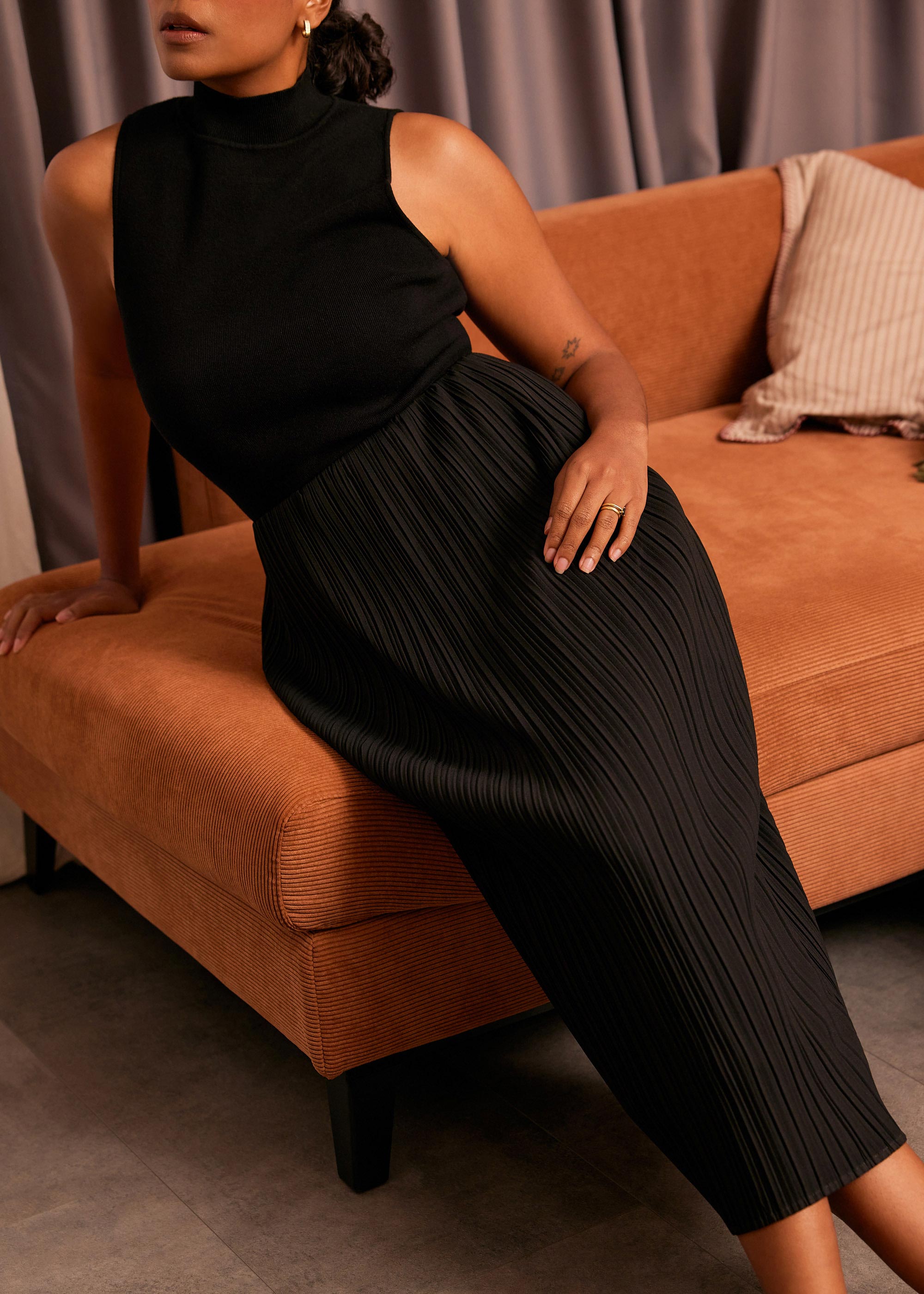 

Gym Pleated Column Midi Skirt-014-XL