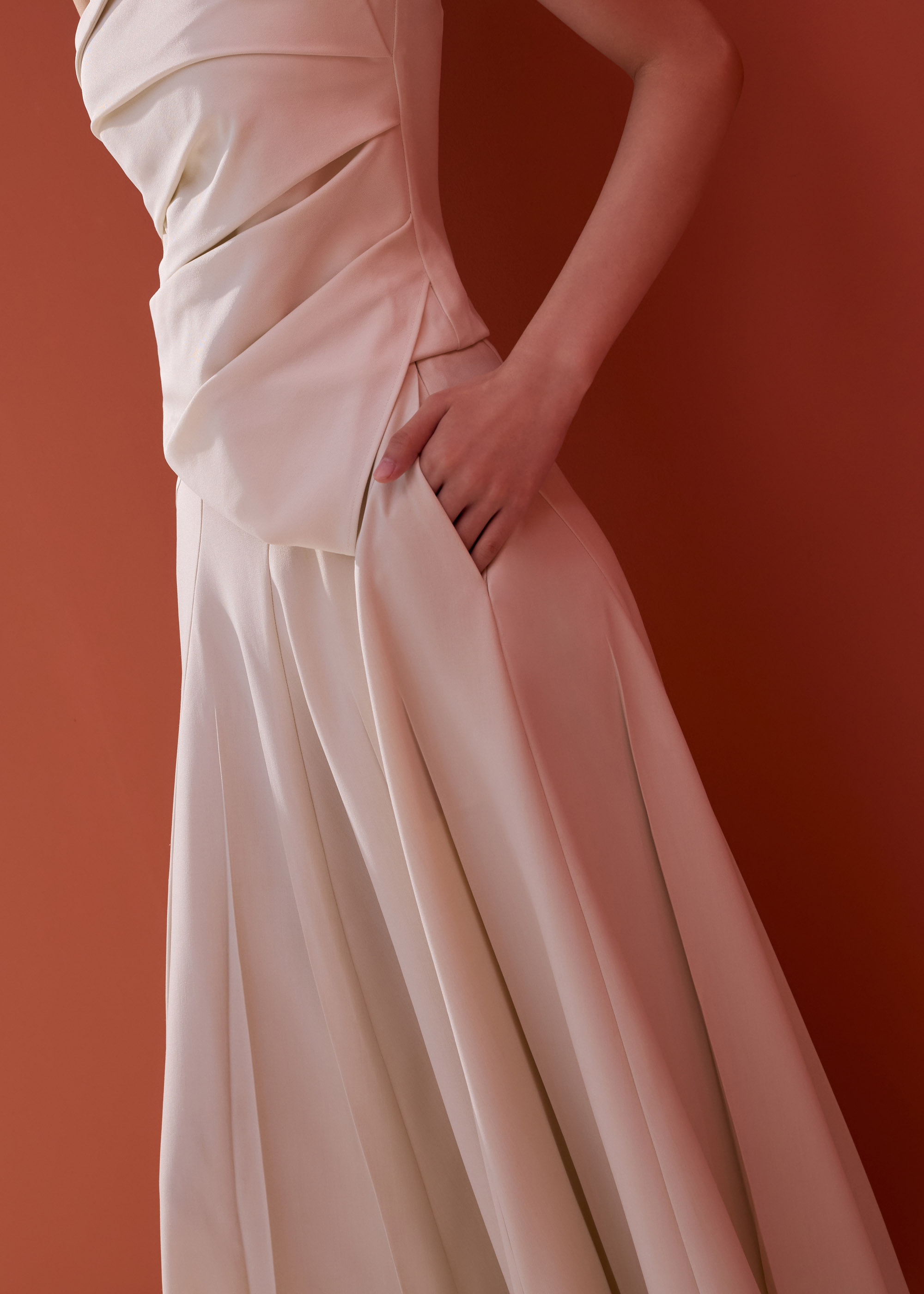 

Hiraya Elastic Pleated Panelled Flare Midaxi Skirt
