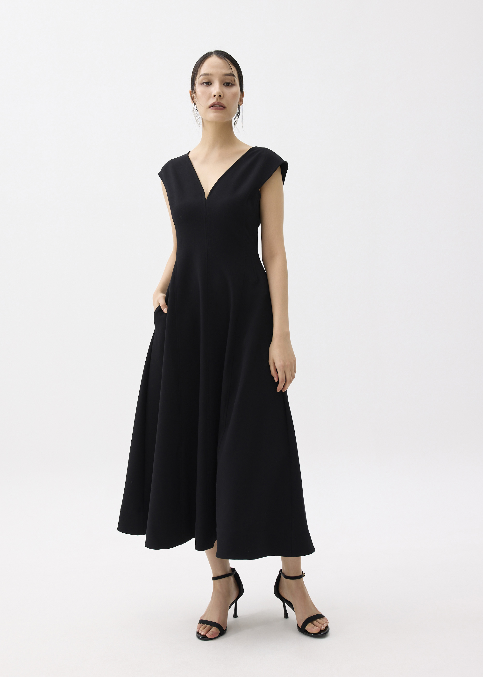 

Sofi V-neck Fit & Flare Midaxi Dress-014-S