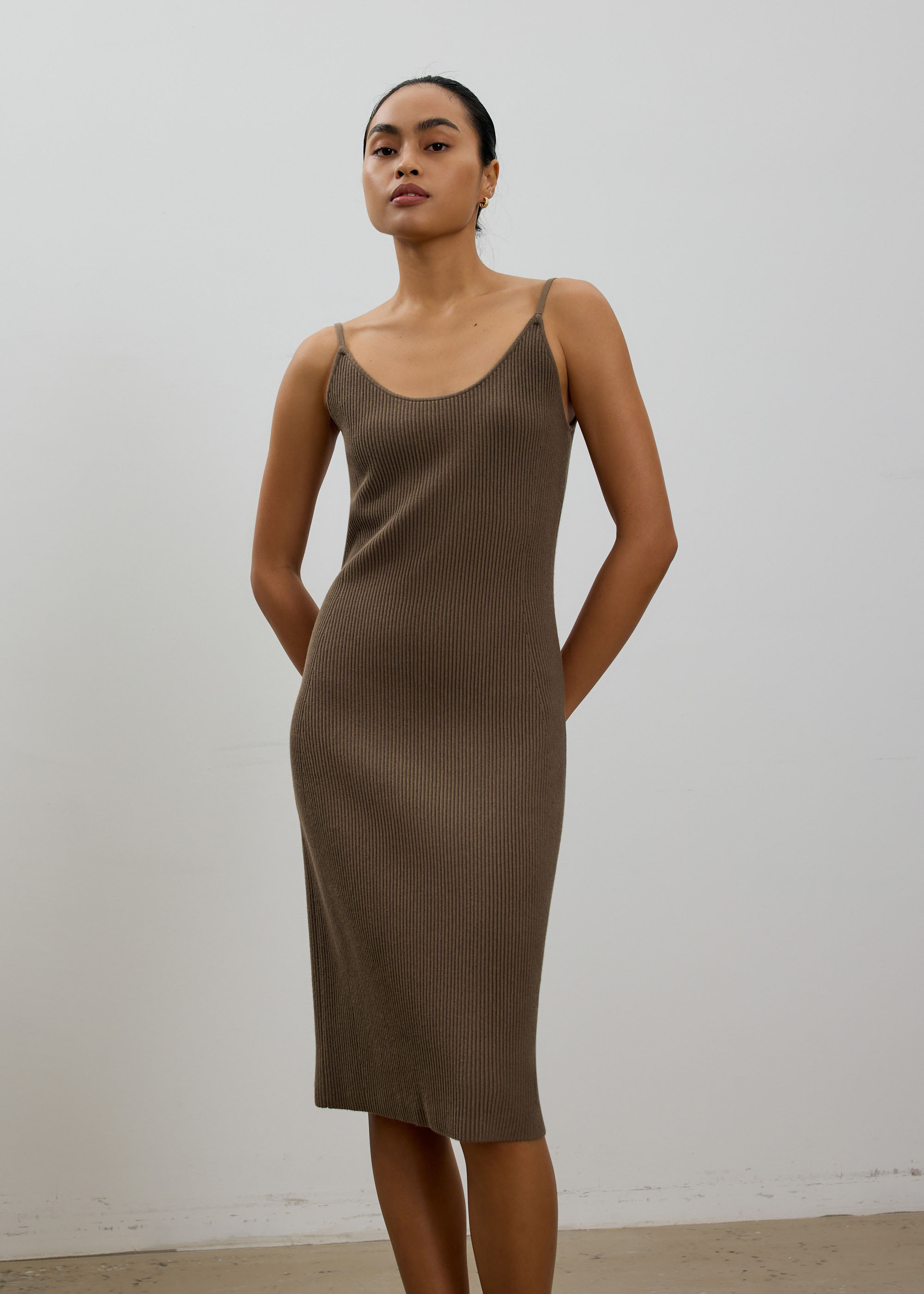 

Yara Classic Knit Bodycon Midi Dress-269-S