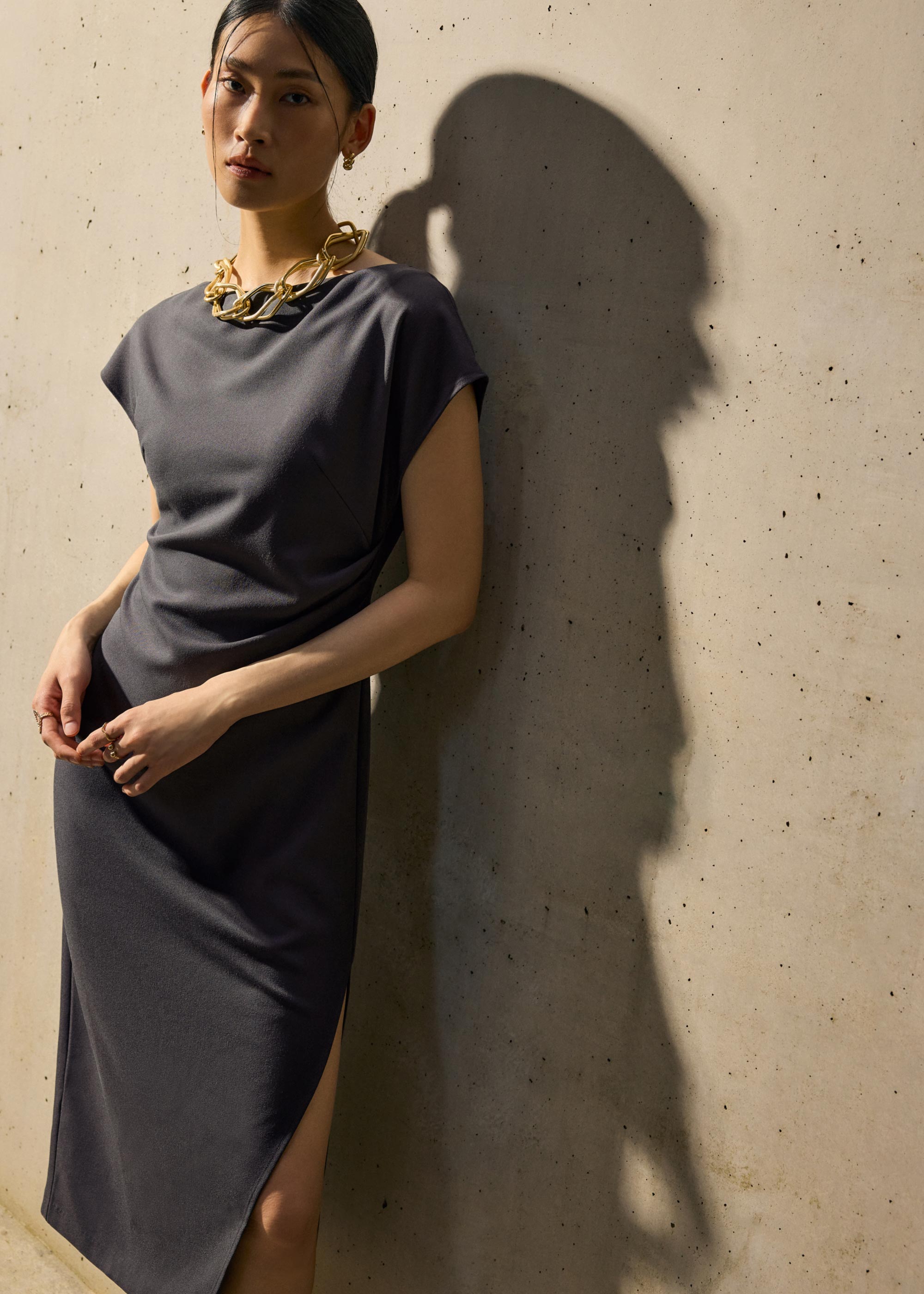 

Hansa Boat Neck Column Drape Midaxi Dress