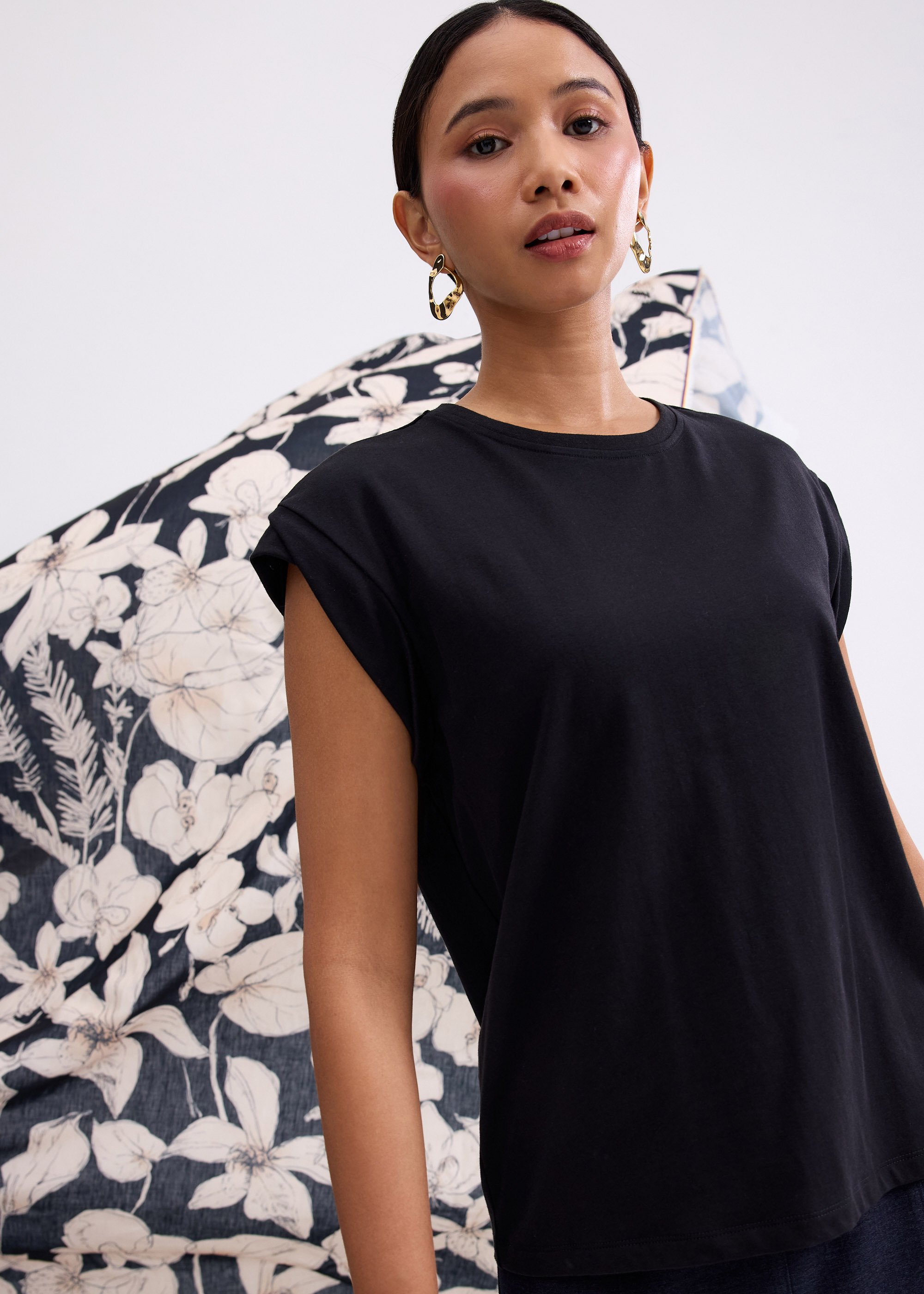 

Gia Relaxed Jersey Muscle Tee