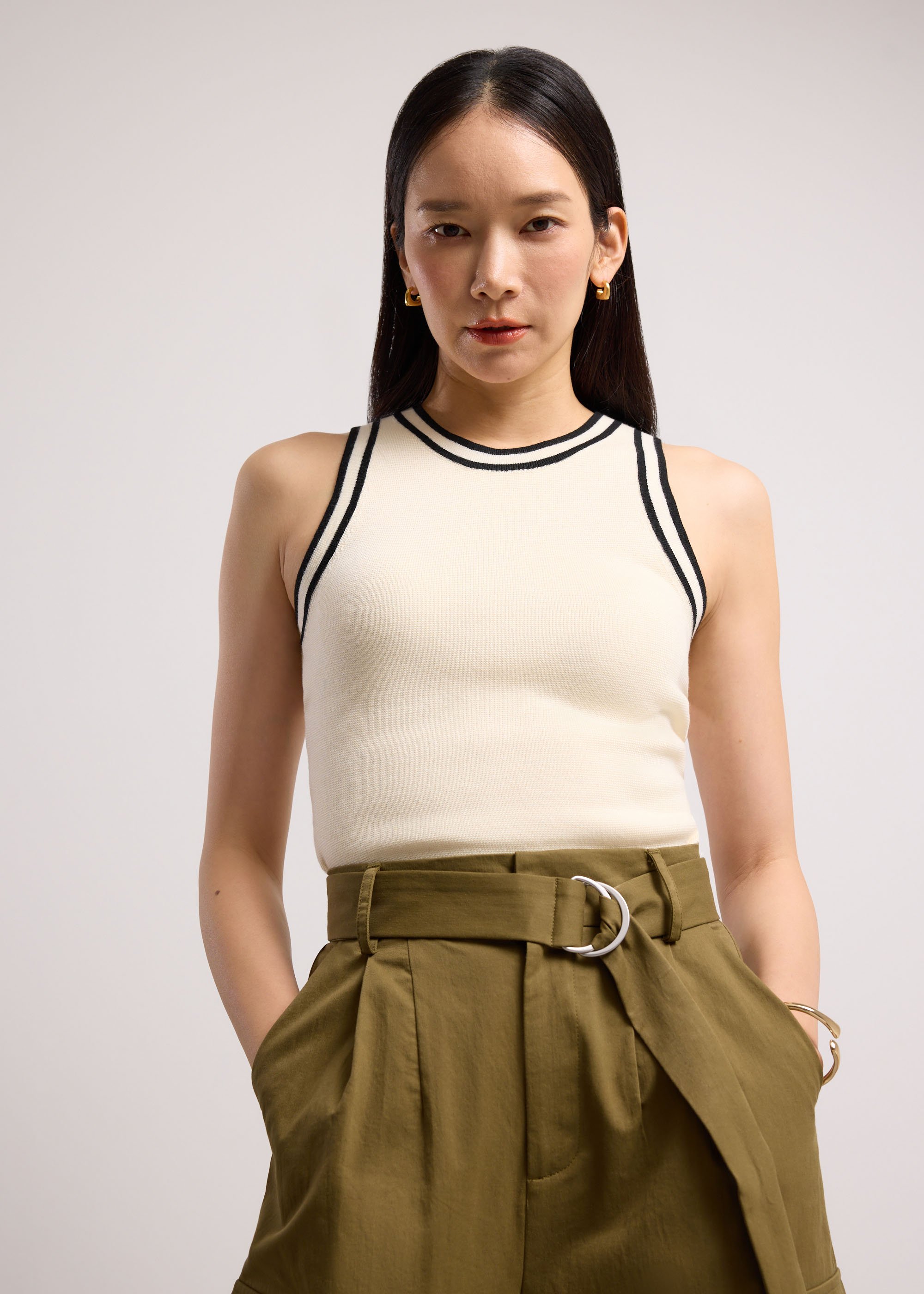 

Sui Contrast Piping Knit Racerback Tank Love, Bonito