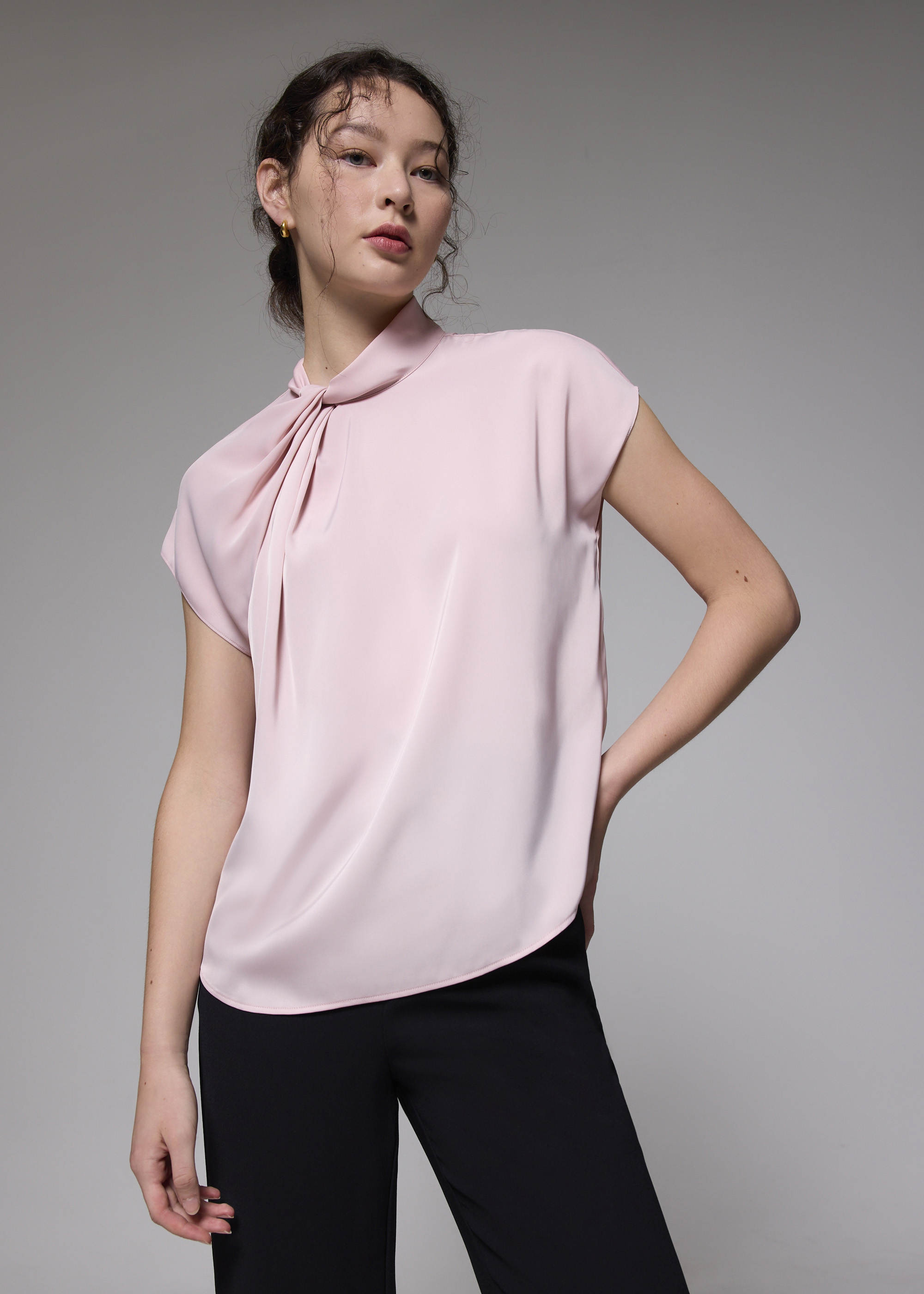 

Satin Drape Collared Blouse-025-XS