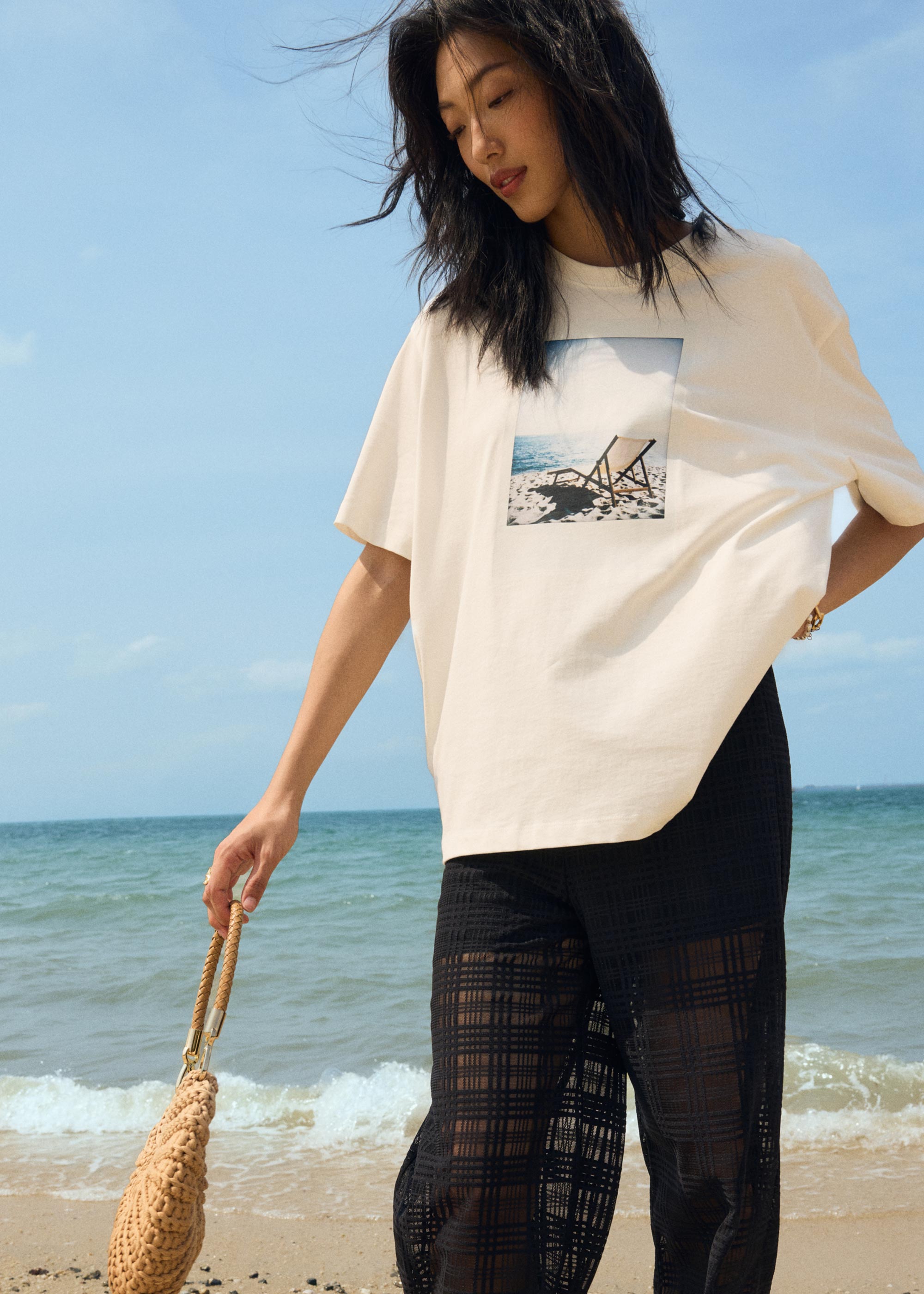 Oversized Jersey Graphic Tee Love, Bonito: retailer-supplied image