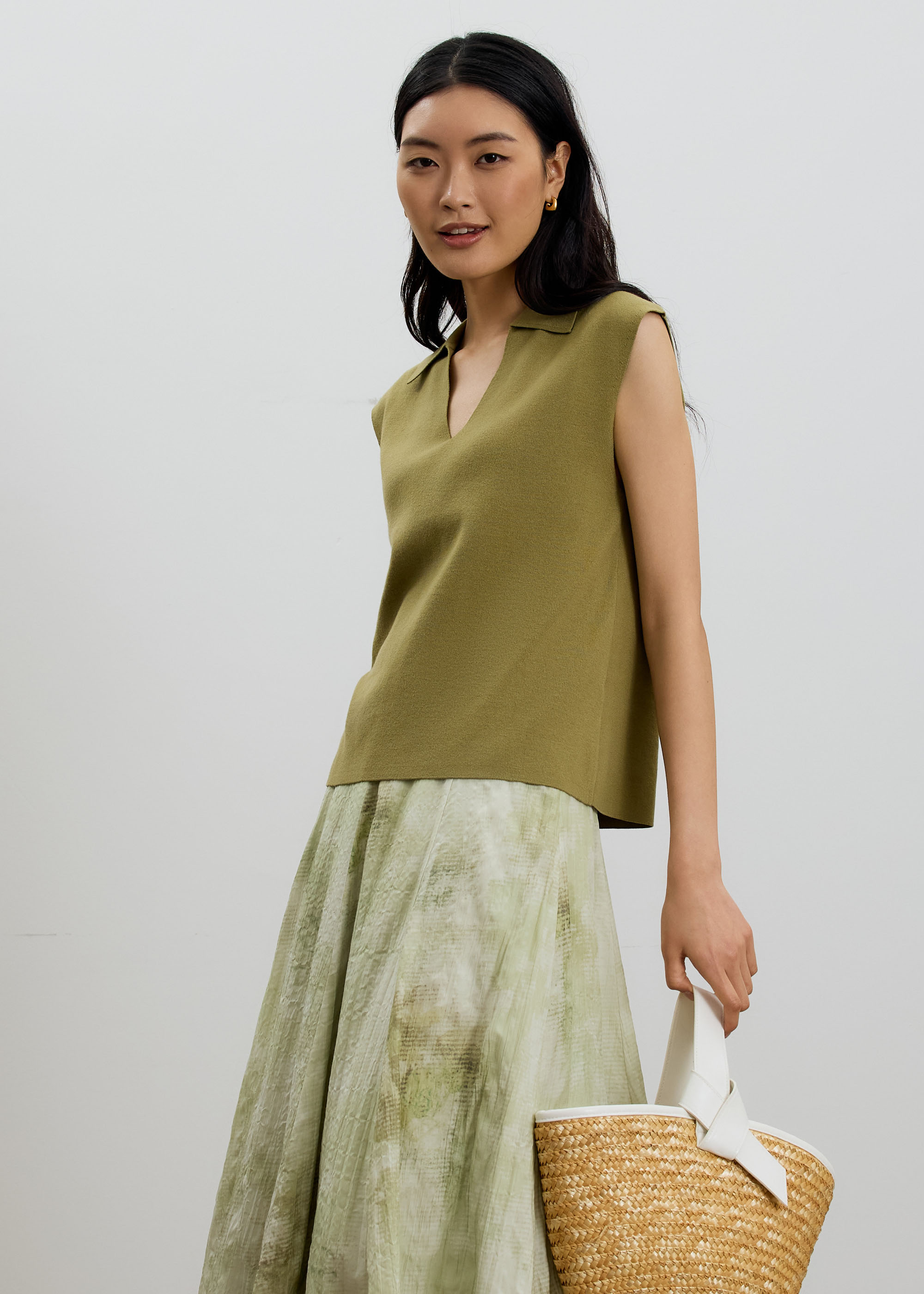 

Relaxed Collared Knit Top