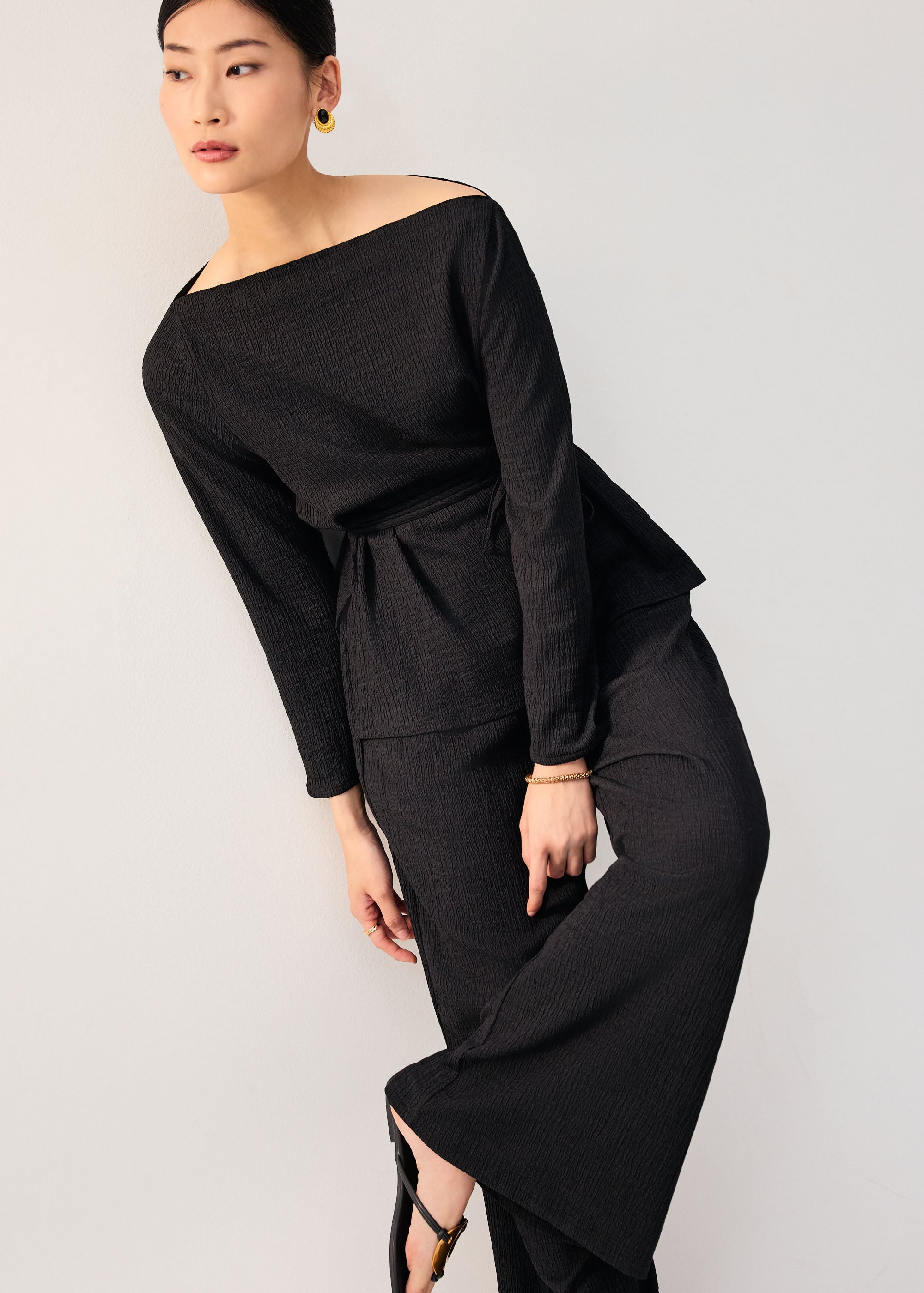 Sash Tie Crinkled Boat Neck Top Love, Bonito