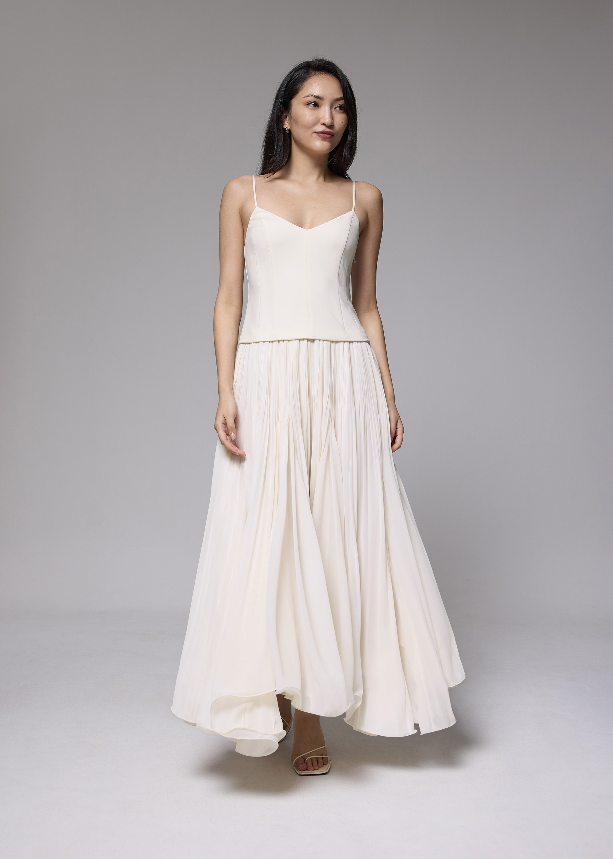 

Pleated V-neck Fit & Flare Maxi Dress-035-S