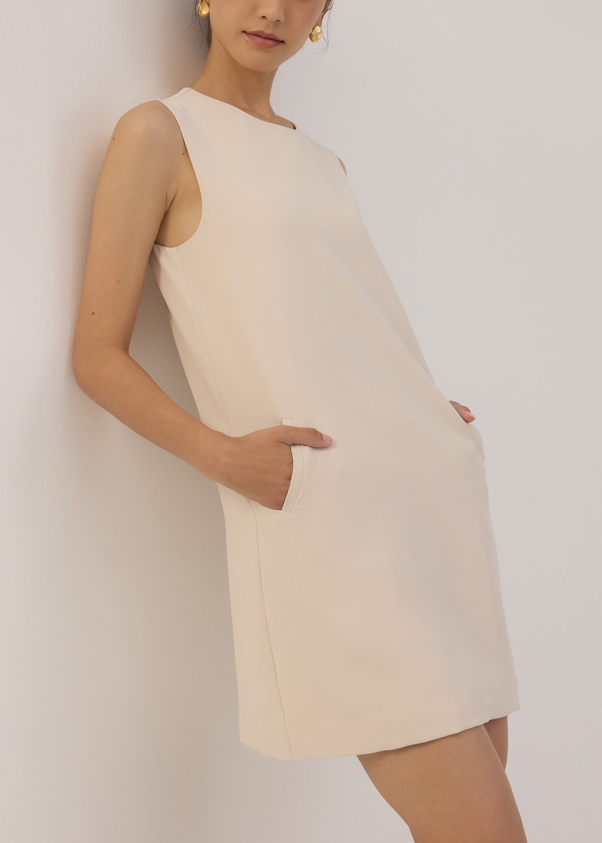 

Round Neck Shift Mini Dress Love, Bonito