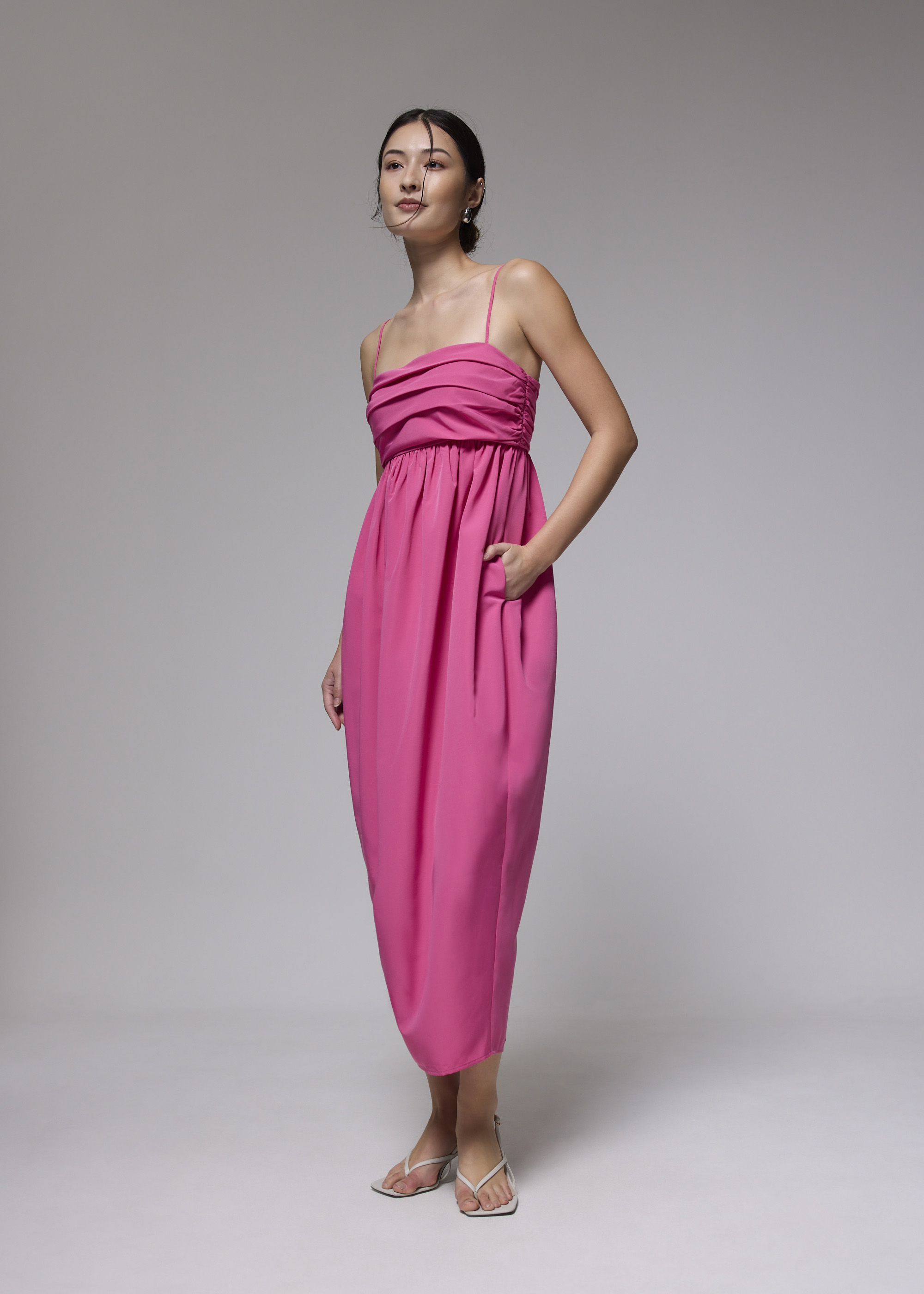 

Ruched Straight Neck Tulip Maxi Dress-005-M