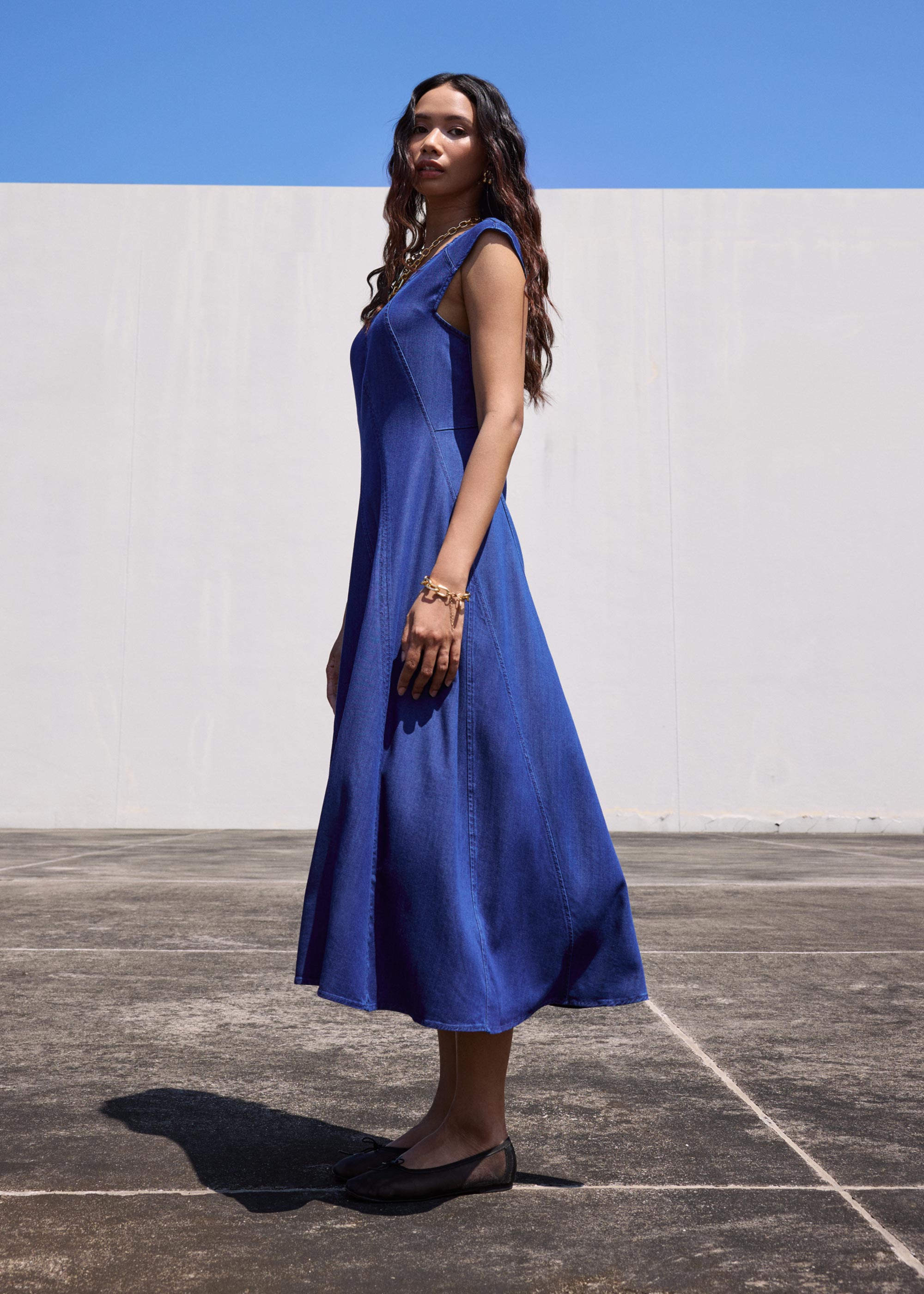 

Chambray Panelled Cap Sleeve Fit & Flare Midi Dress