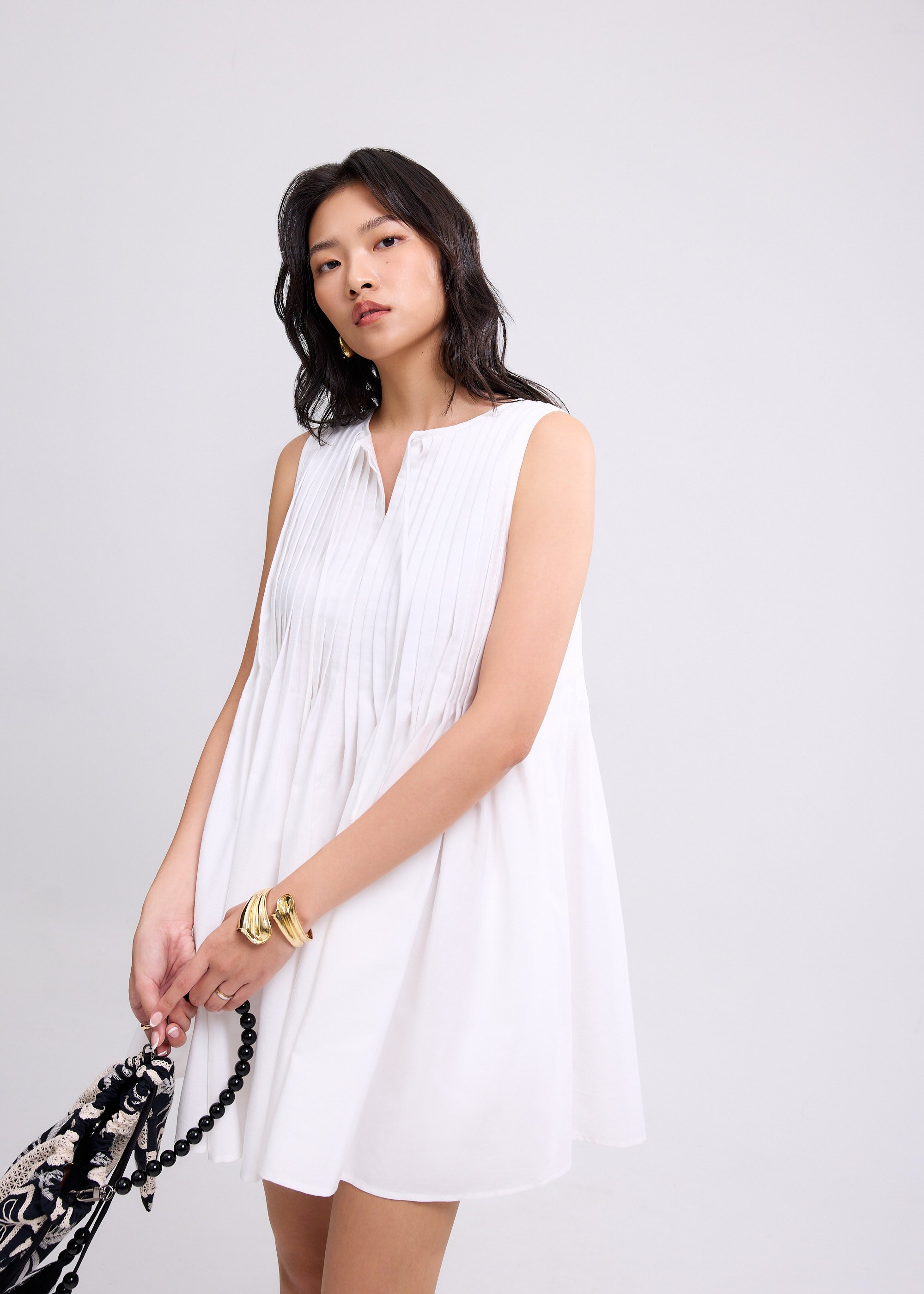 

Oxford Pintuck Notched Trapeze Mini Dress Love, Bonito