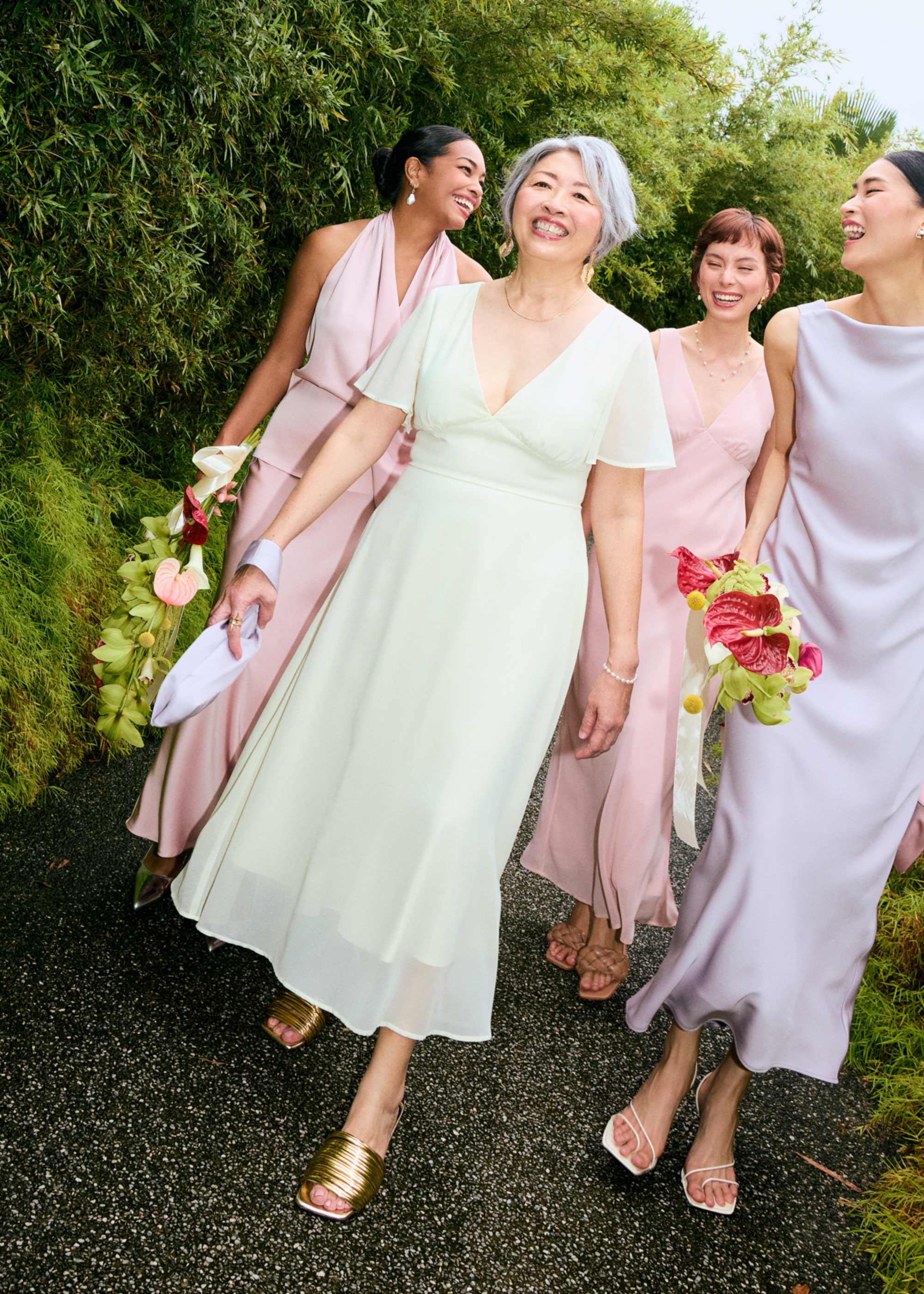 

BraFree by LB Georgette Flutter Sleeve Bias Cut Midi Dress Love, Bonito