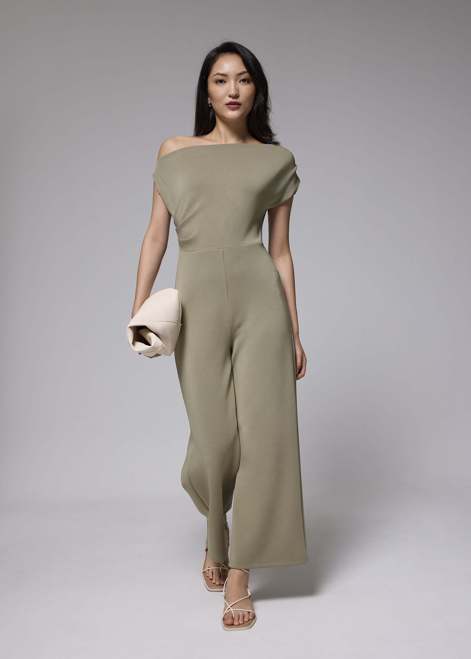 

Pleated Neoprene Asymmetric Jumpsuit-149-XL