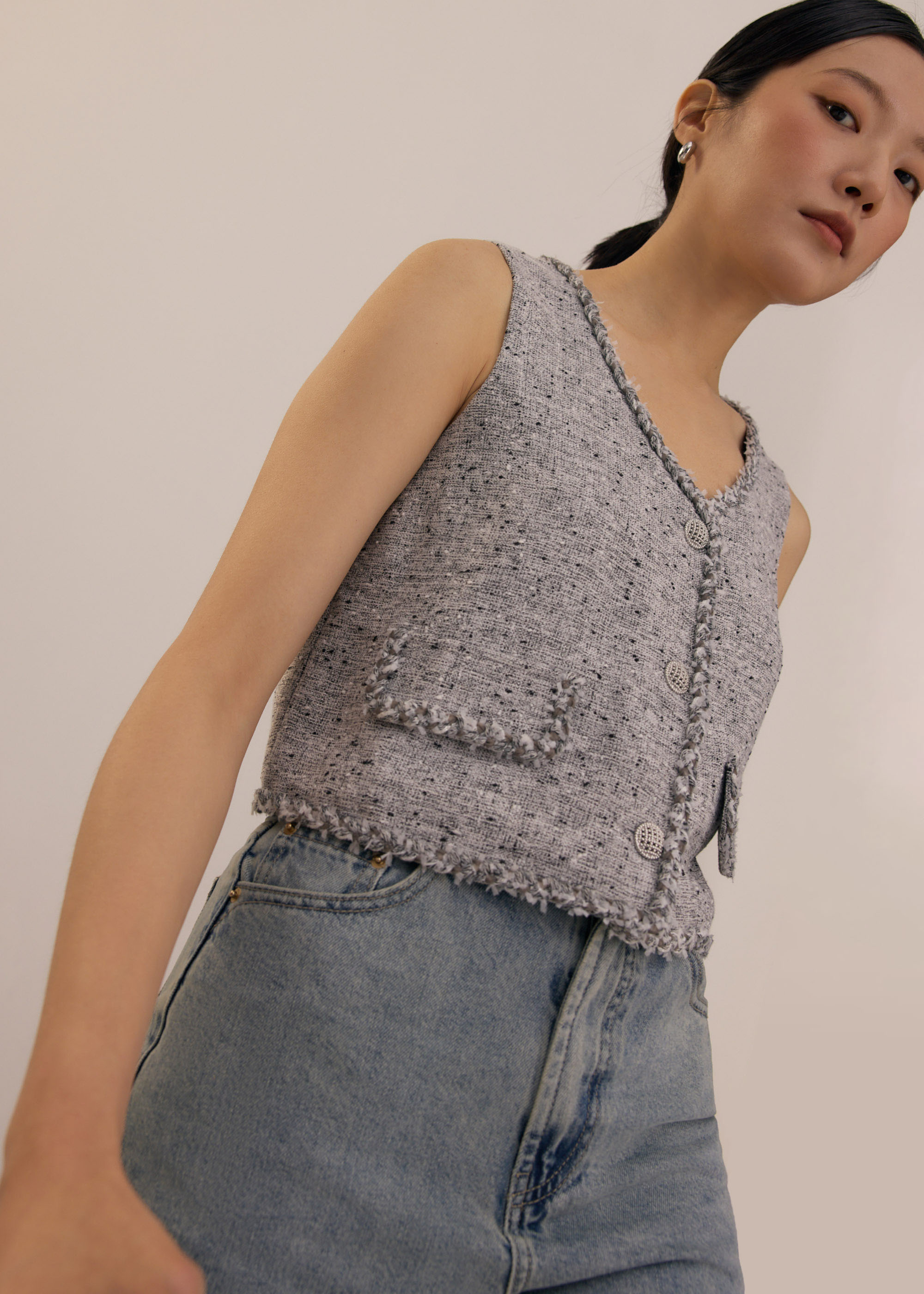 

Tweed V-Neck Boxy Crop Vest