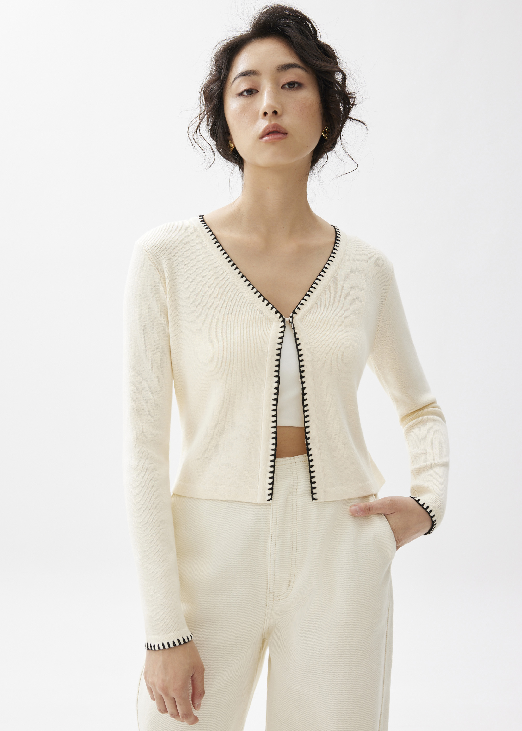 

Crop V-neck Knit Cardigan-035-XS