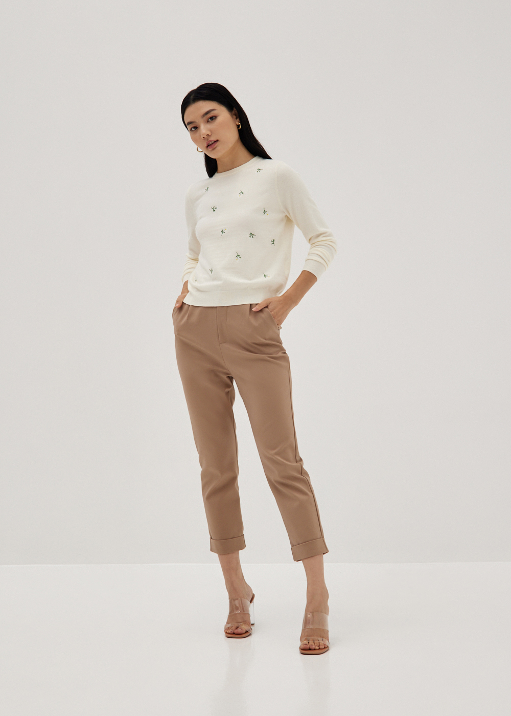 

Cashlynn Embroidered Lightweight Knit Sweater-106-XS