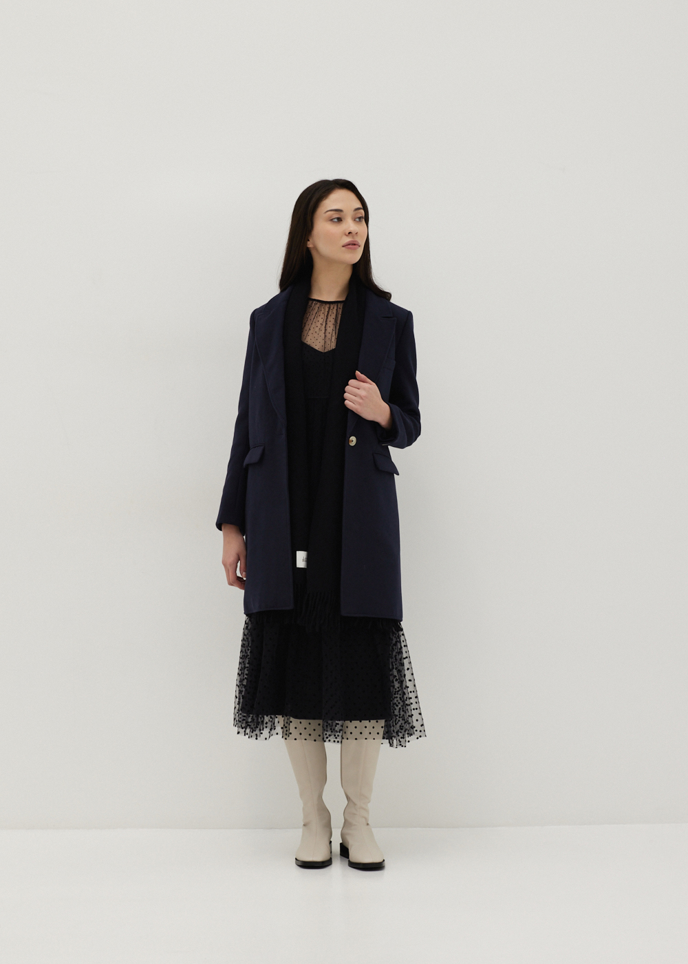 

Ingrid Classic Tailored Peak Lapel Coat-052-L