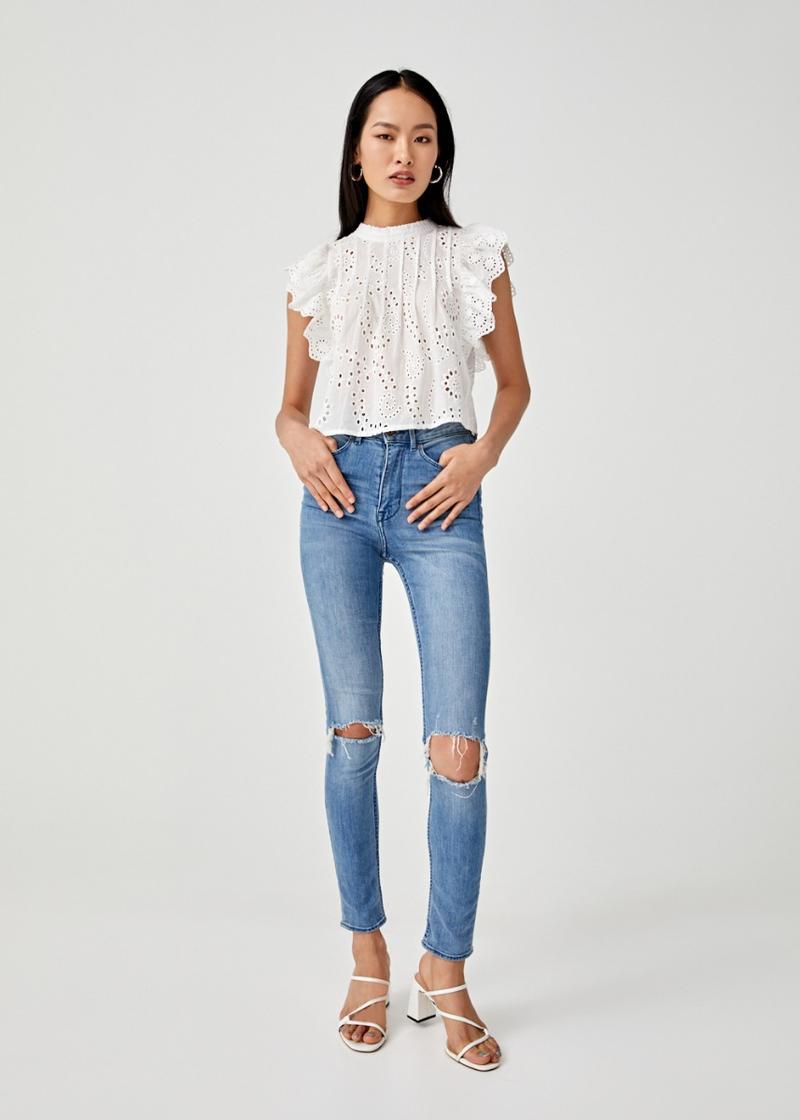 Akira Broderie Anglaise Shell Top