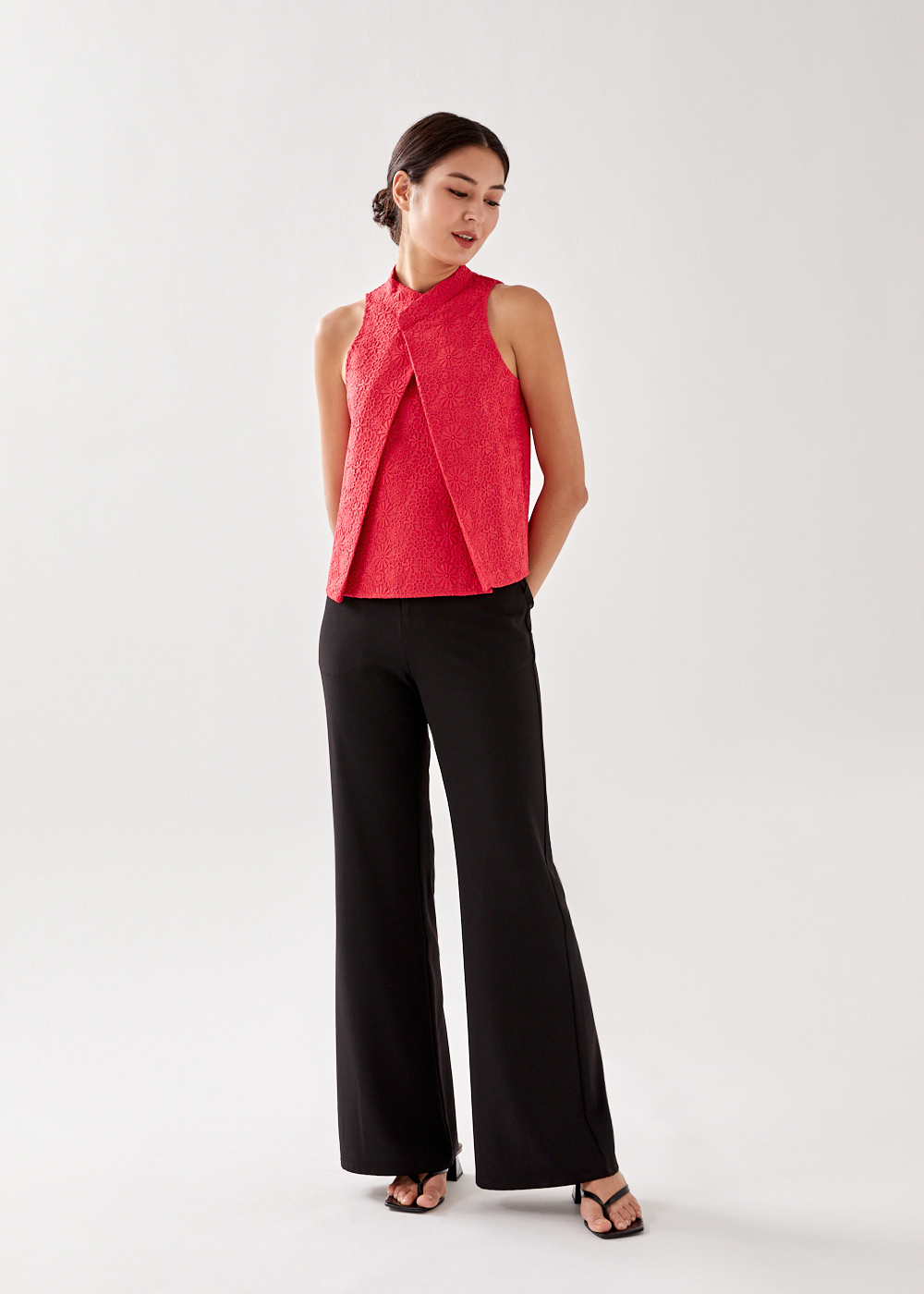 

Everli High Neck Lace Overlay Top-020-XS