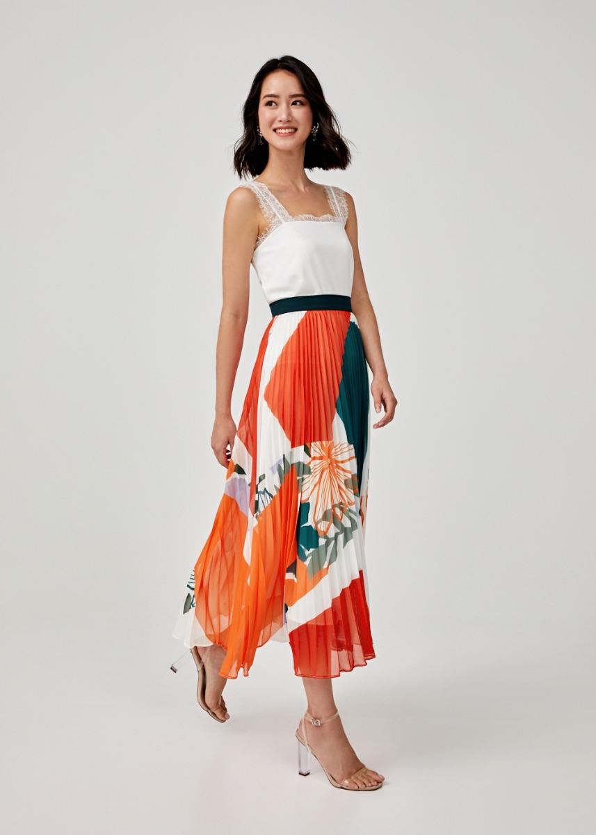 tall pleated maxi skirt