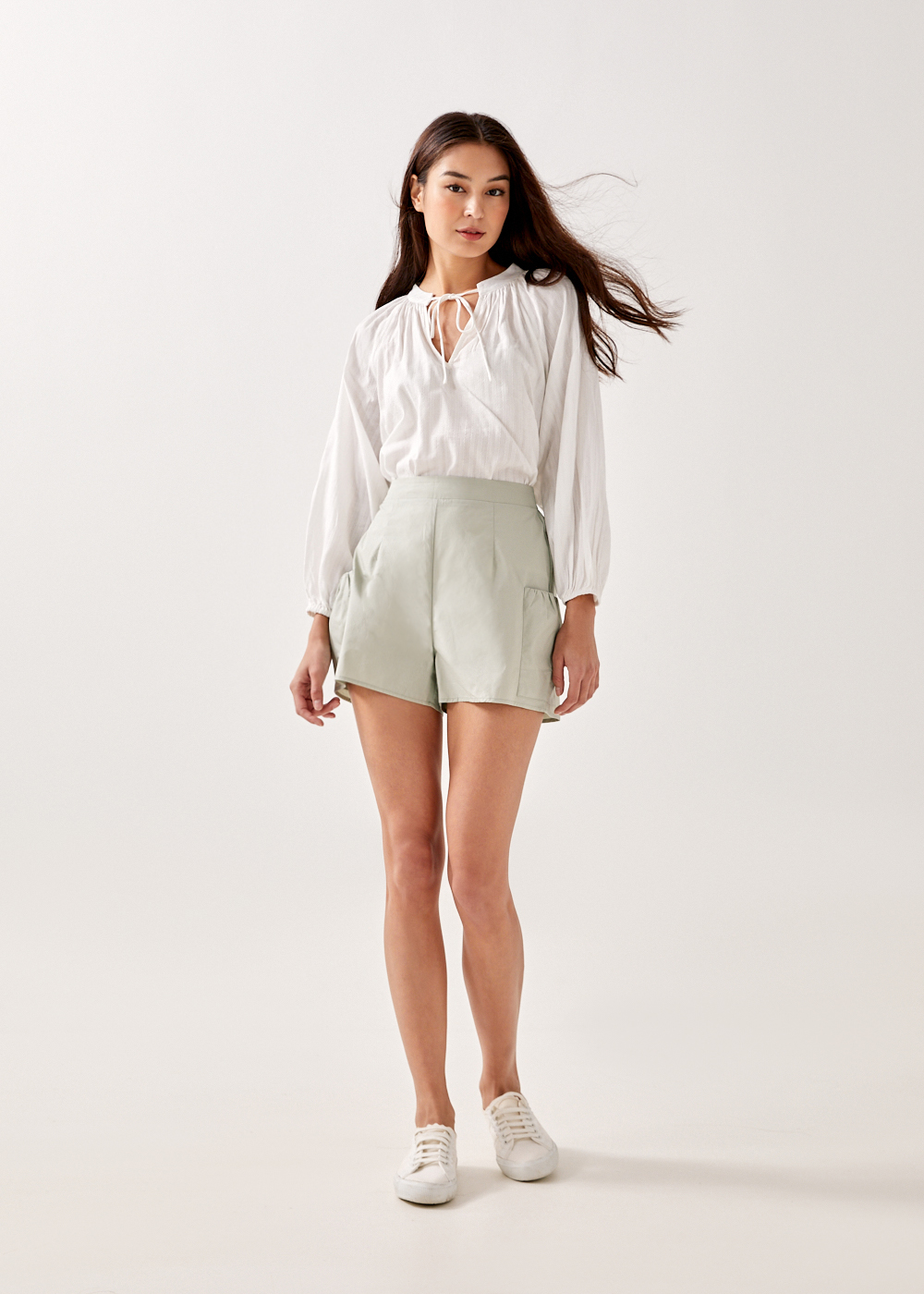 

Eila Elastic Patch Pocket Shorts-161-M