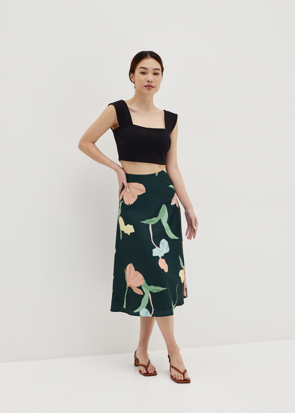 

Zielle Padded Square Neck Crop Tank-014-XXL