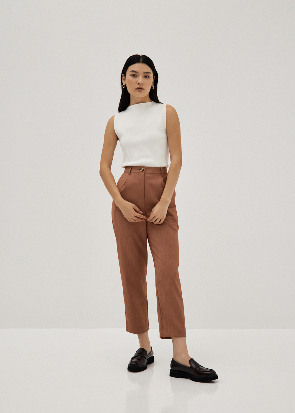 

Hazel Relaxed Fit Tailored Pants-276-XS