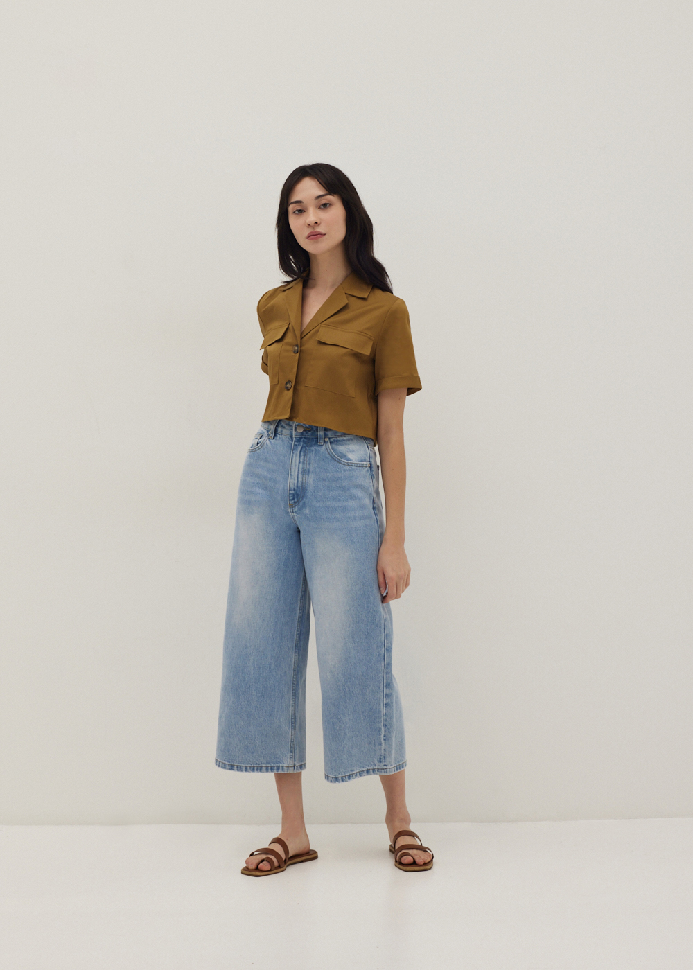 

Erika Tailored Notch Lapel Crop Shirt-275-M