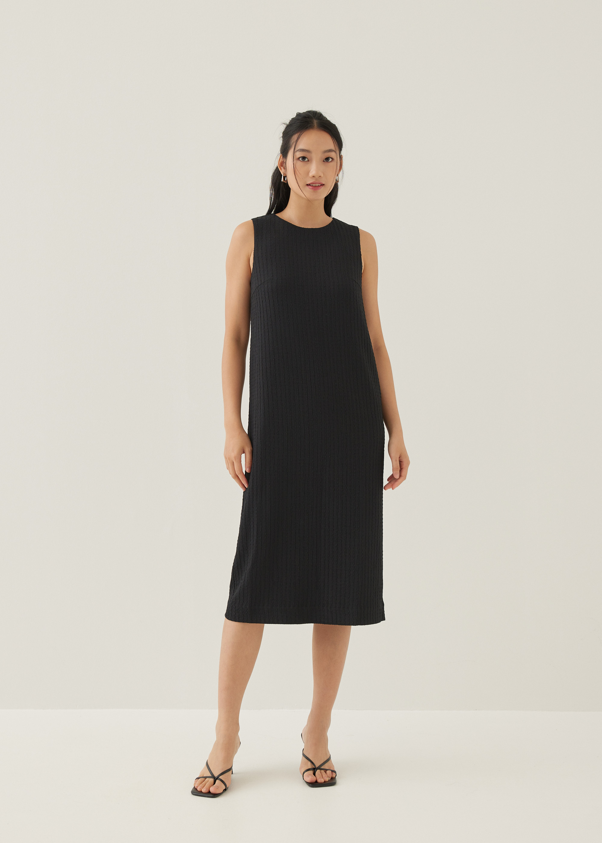 

Krizta Textured Column Midi Dress-014-S