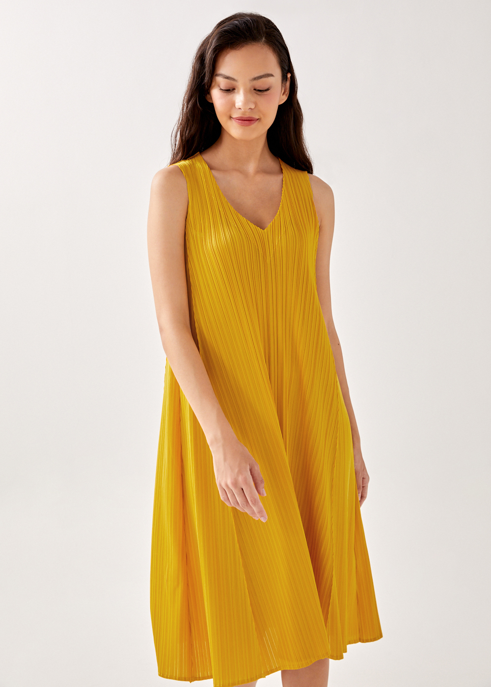 relaxed pleated midi dress