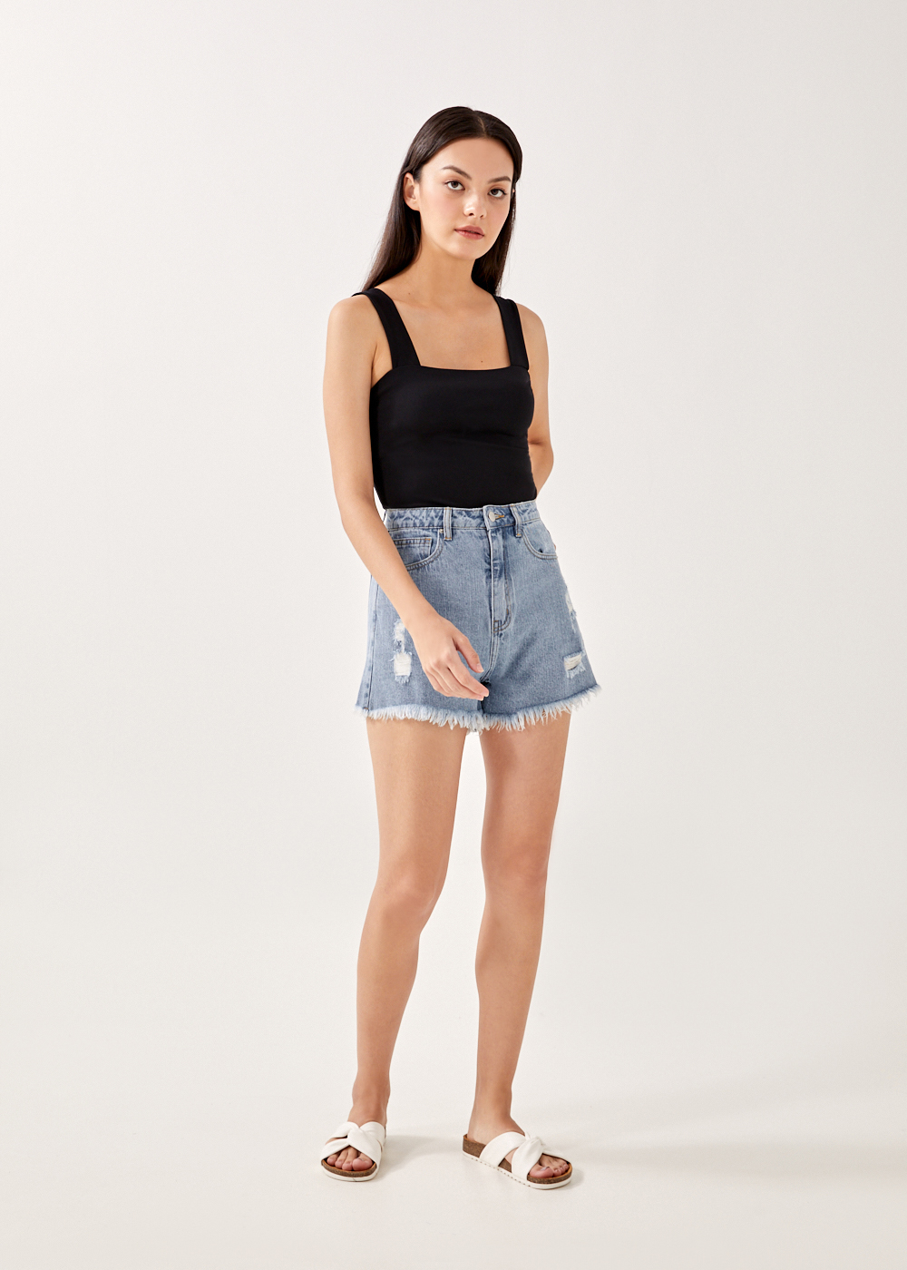 

Blaine Fray Hem Denim Shorts-417-S