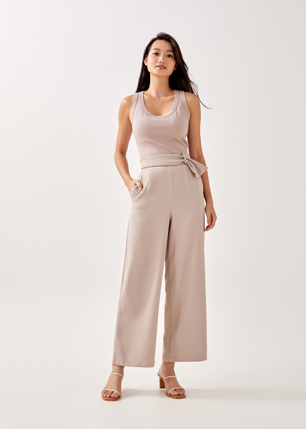 

Jazelle Padded Scoop Neck Tank-146-S