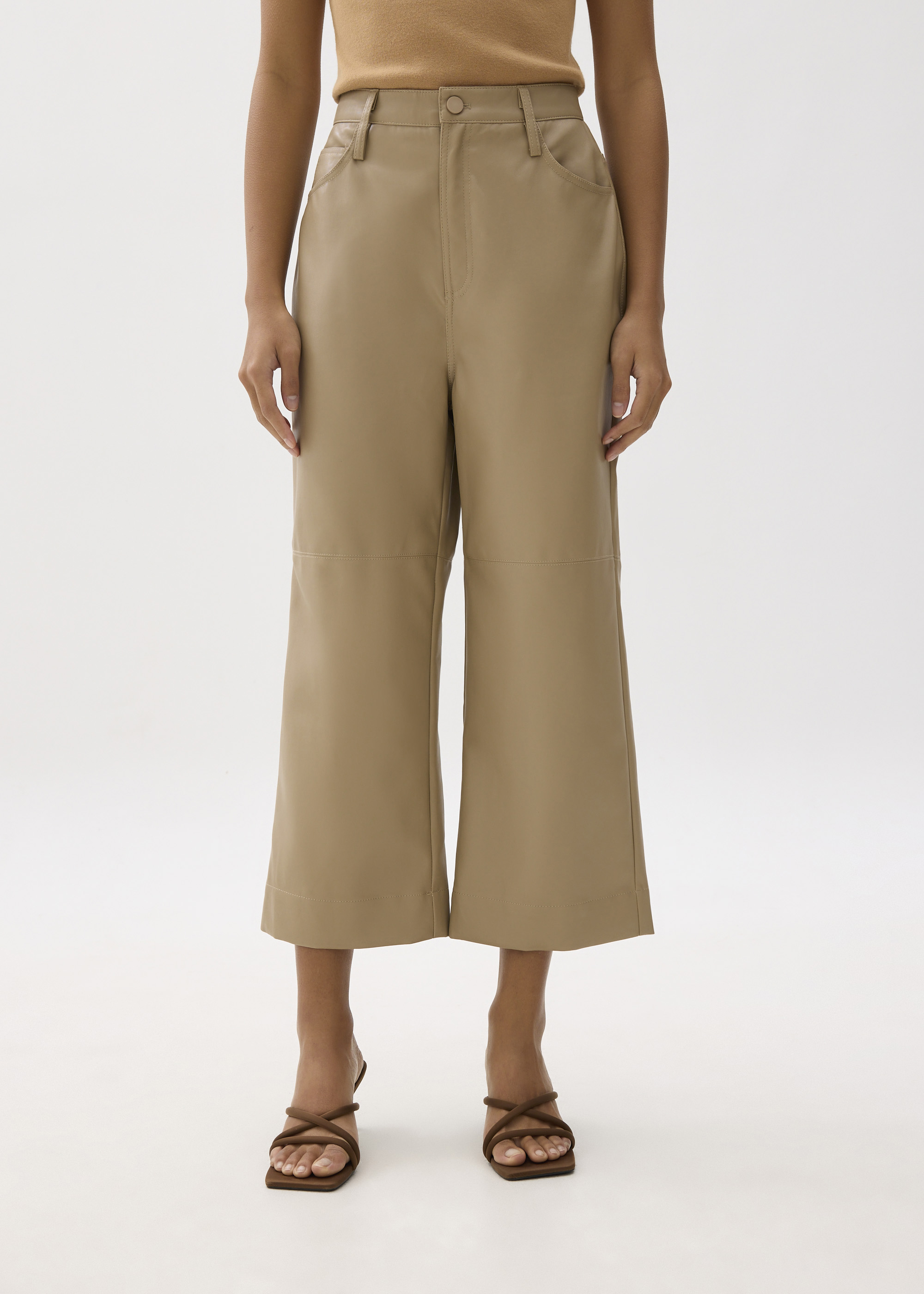 

Theia Pleather Wide Leg Pants-043-XS