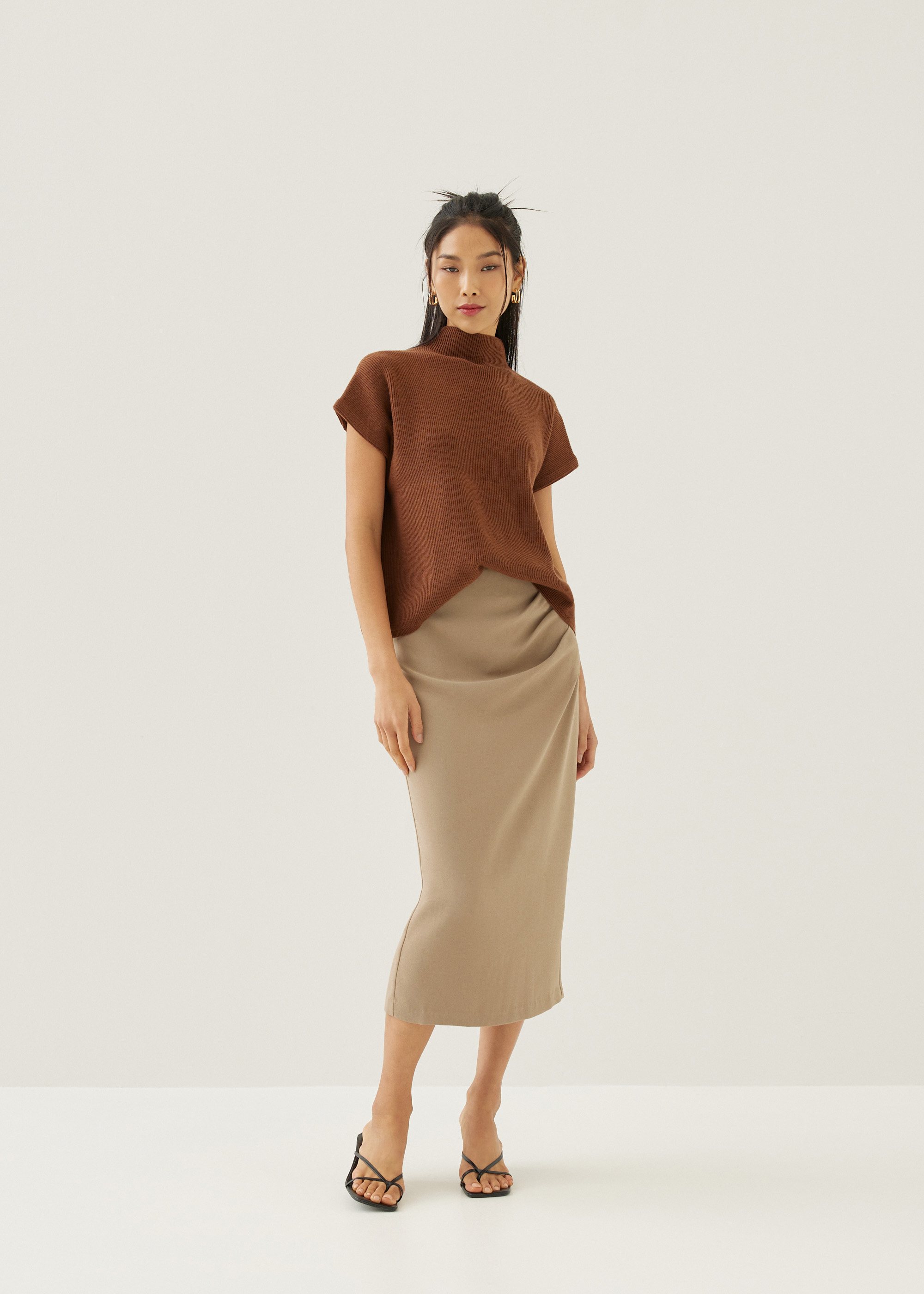 

Mailea Side Pleat Column Skirt-235-XS