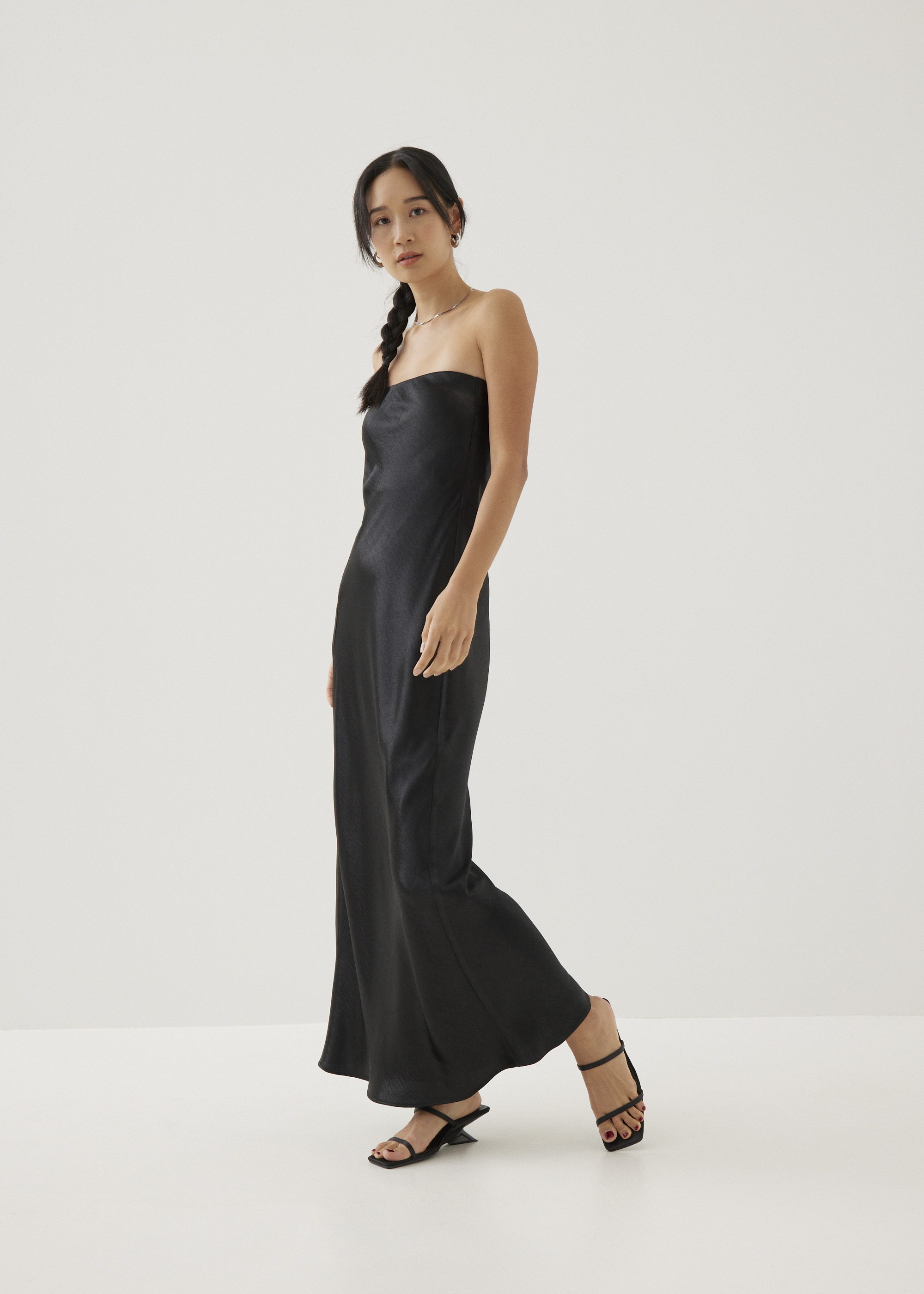 

Gwenna Padded Bias Cut Maxi Dress-014-S