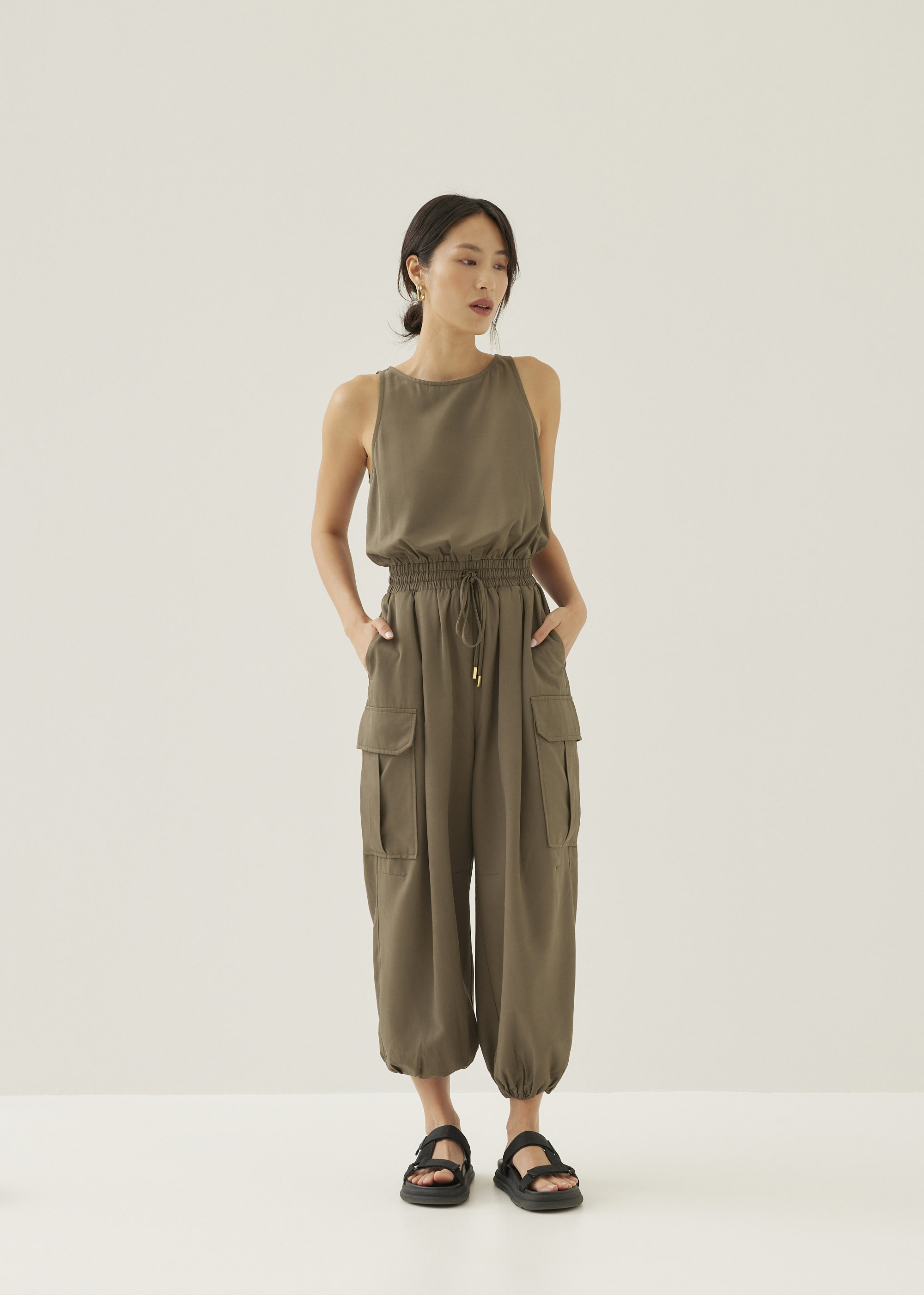 

Abelle Elastic Cargo Open Back Jumpsuit-235-XS