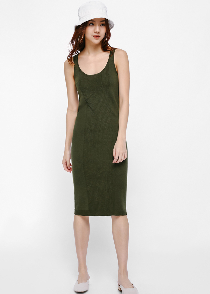 sleeveless knit midi dress