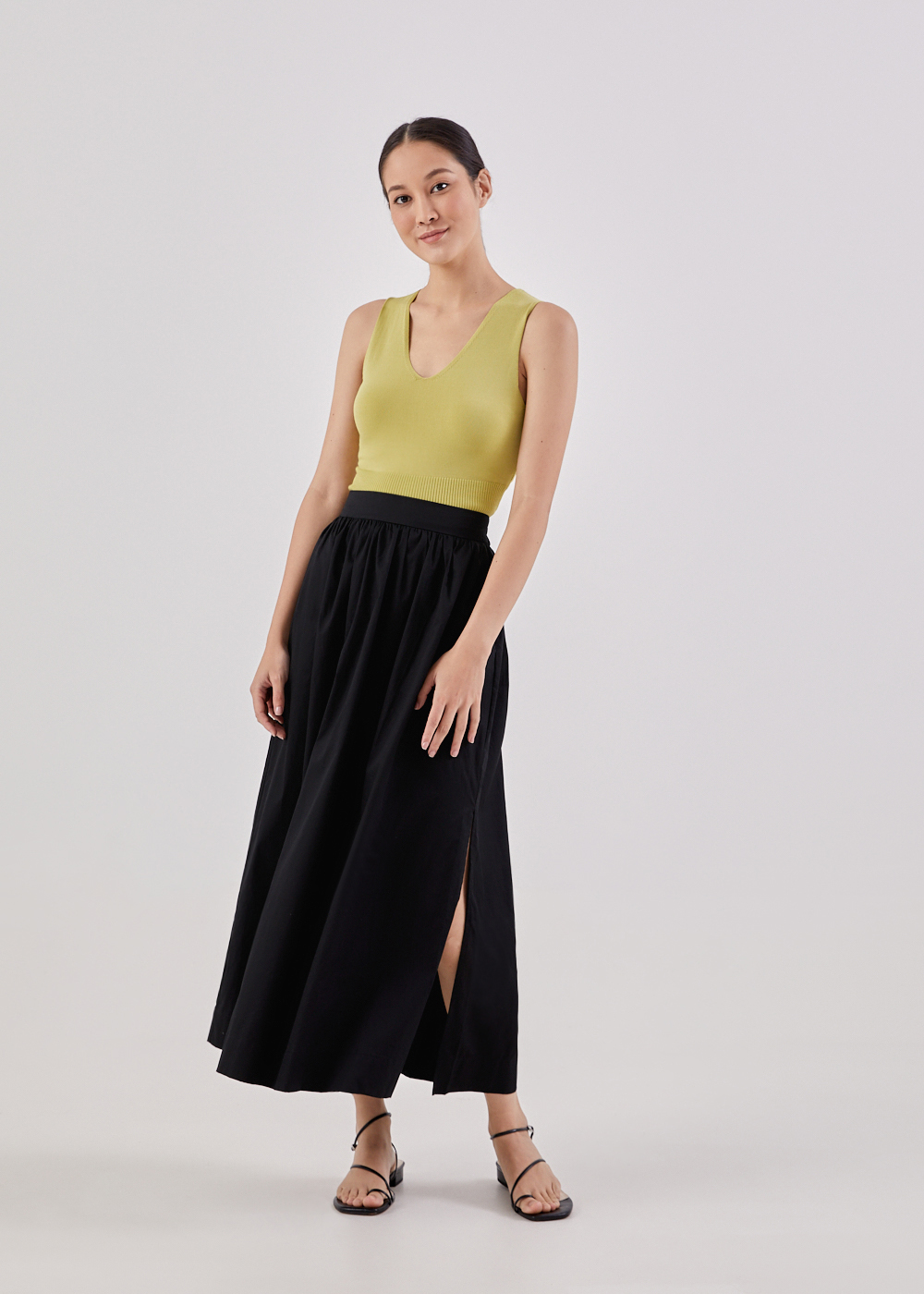 

Maevee Elastic Maxi Skirt-014-S