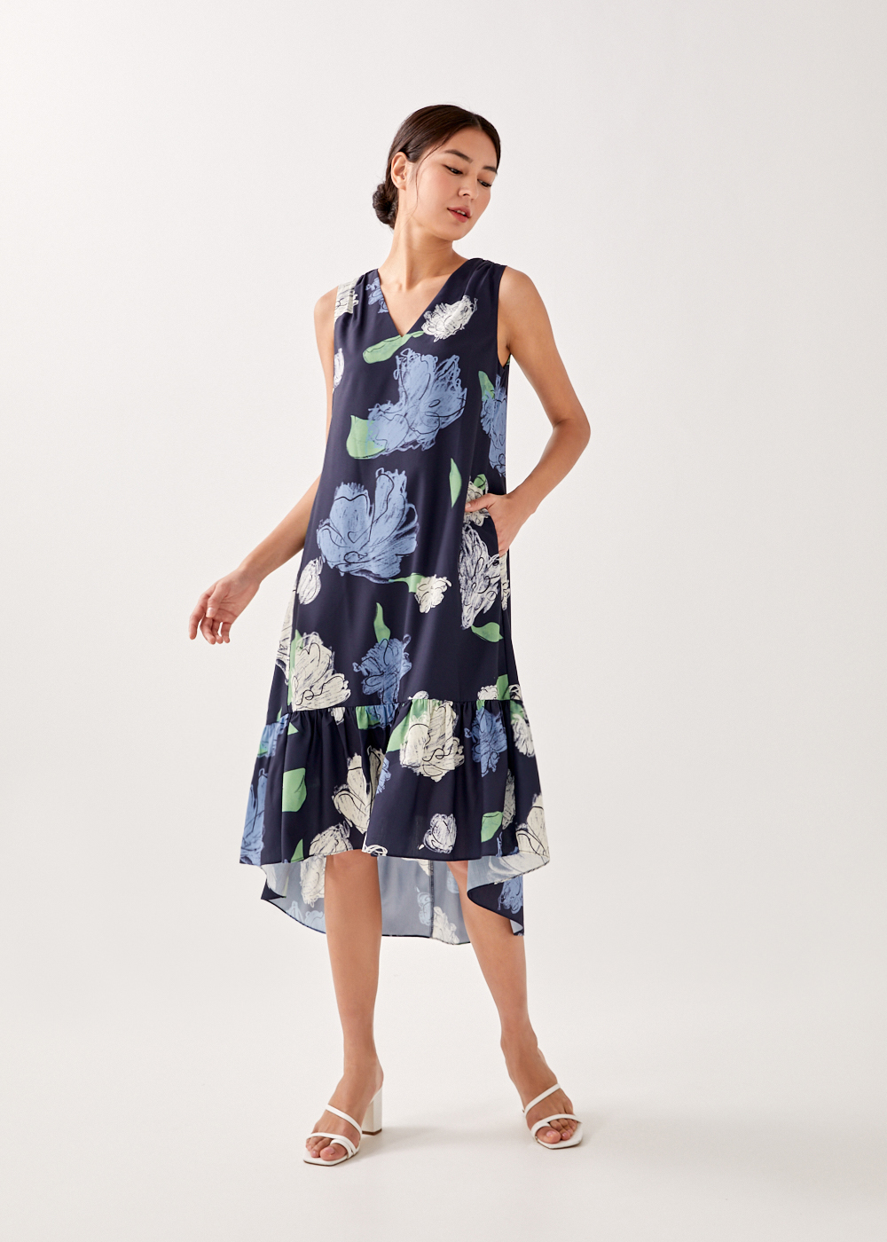 

Rey High Low Hem Midi Dress in Unfolding Blooms-052-M