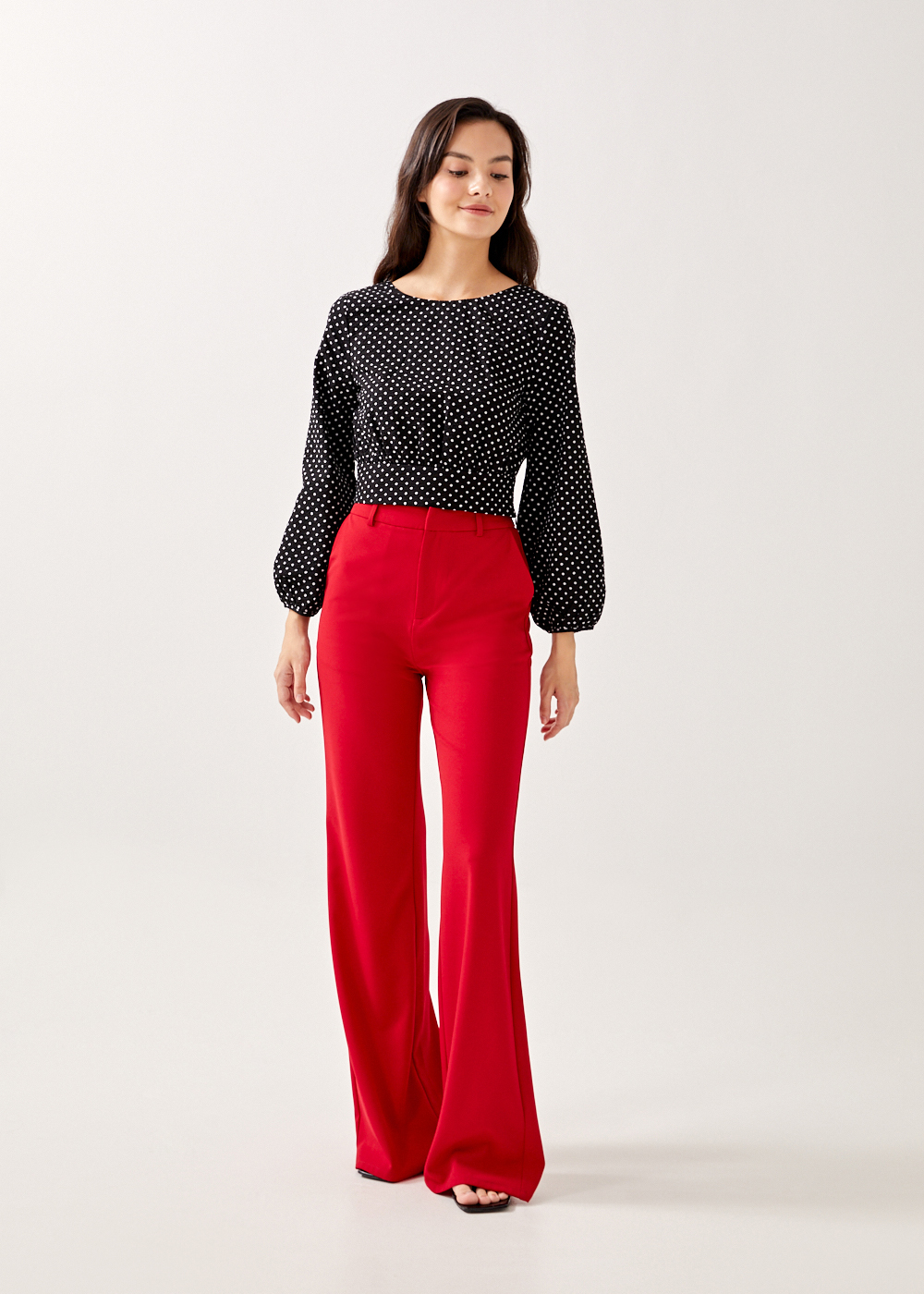 

Glynne Smocked Puff Sleeve Cropped Top-014-L