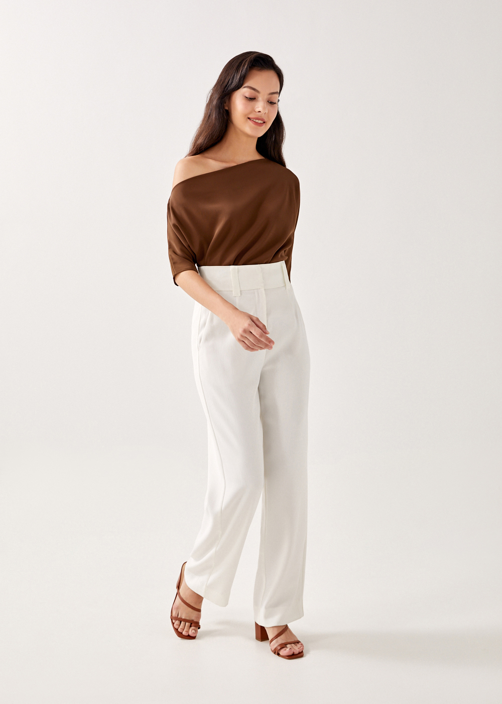 

Melvie Relaxed Asymmetrical Top-277-M