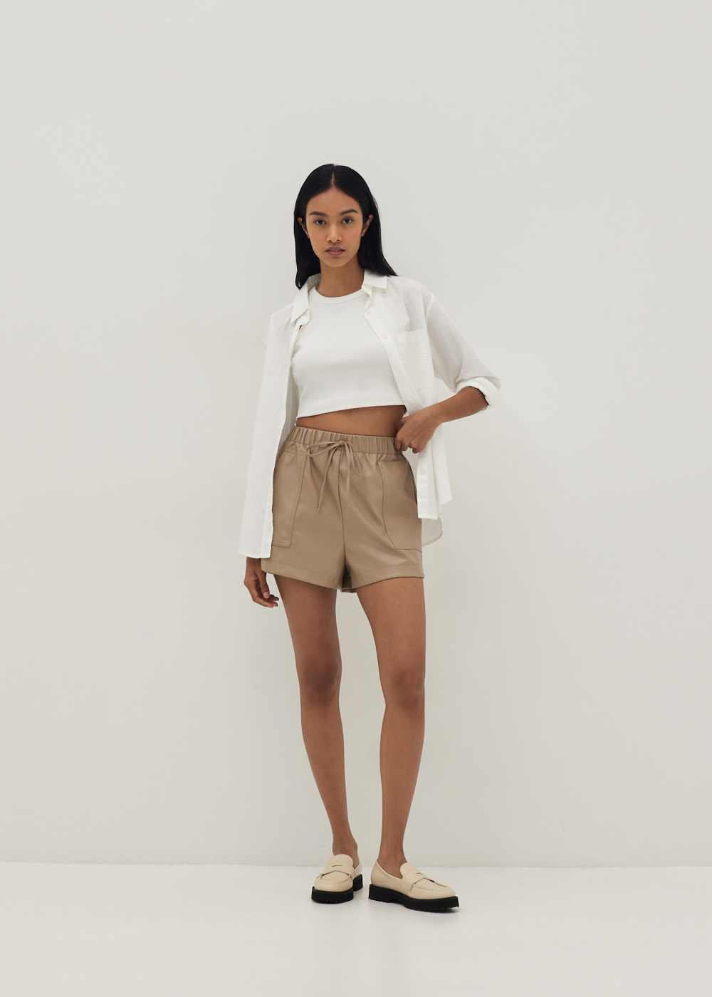 

Norah Elastic Faux Leather Shorts-124-XS