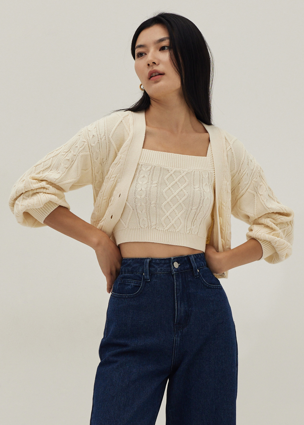 

Laila Cable Knit Crop Cardigan-106-S