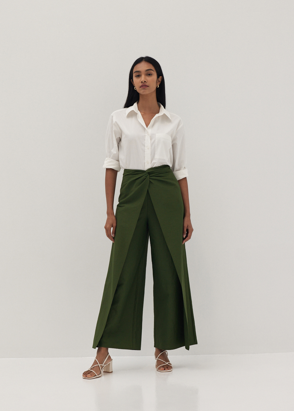 

Krizzia Twist Front Wide Leg Pants-079-M